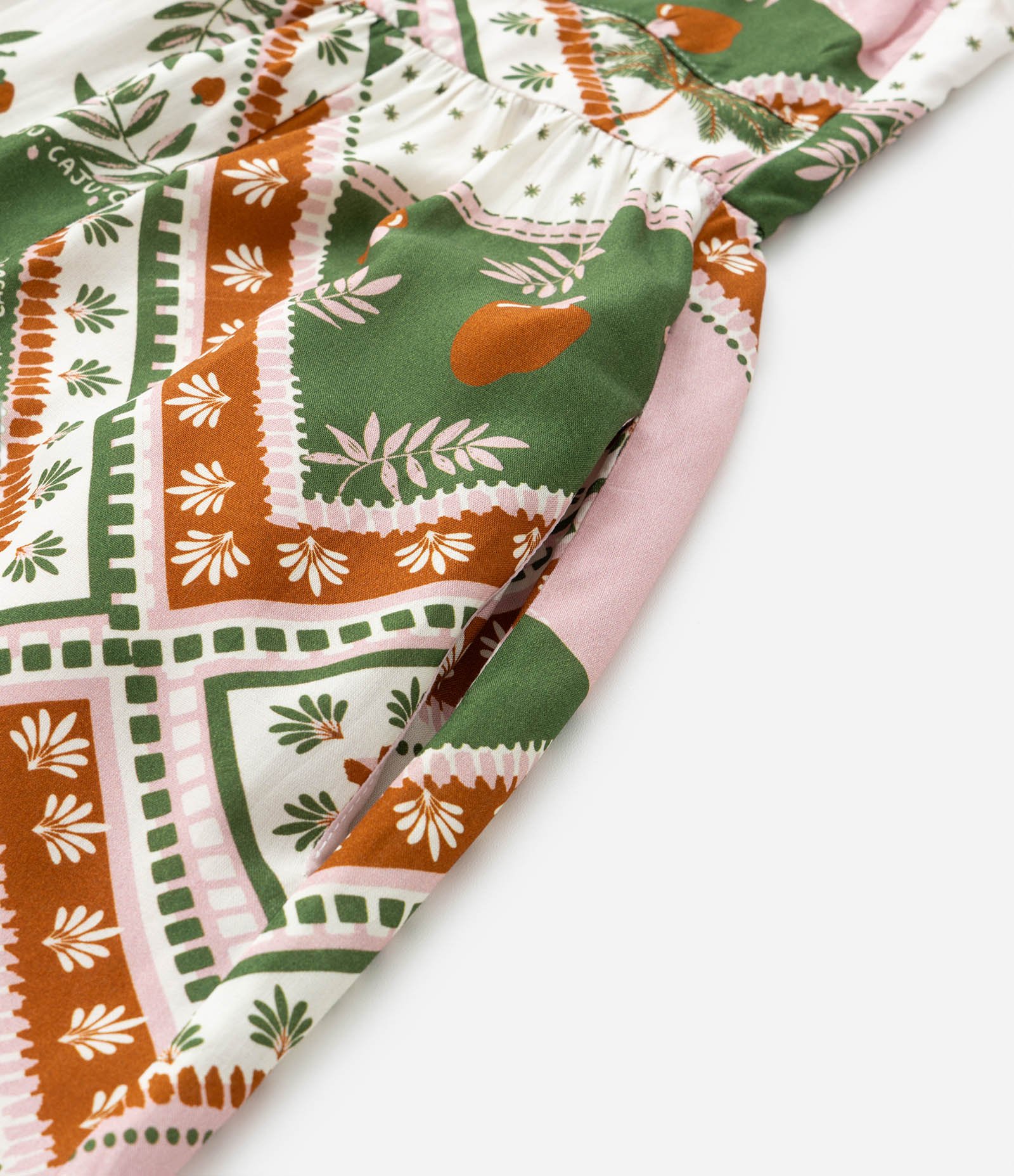 Vestido Longo em Viscose e Estampa Lenço Curve & Plus Size Multicores 8