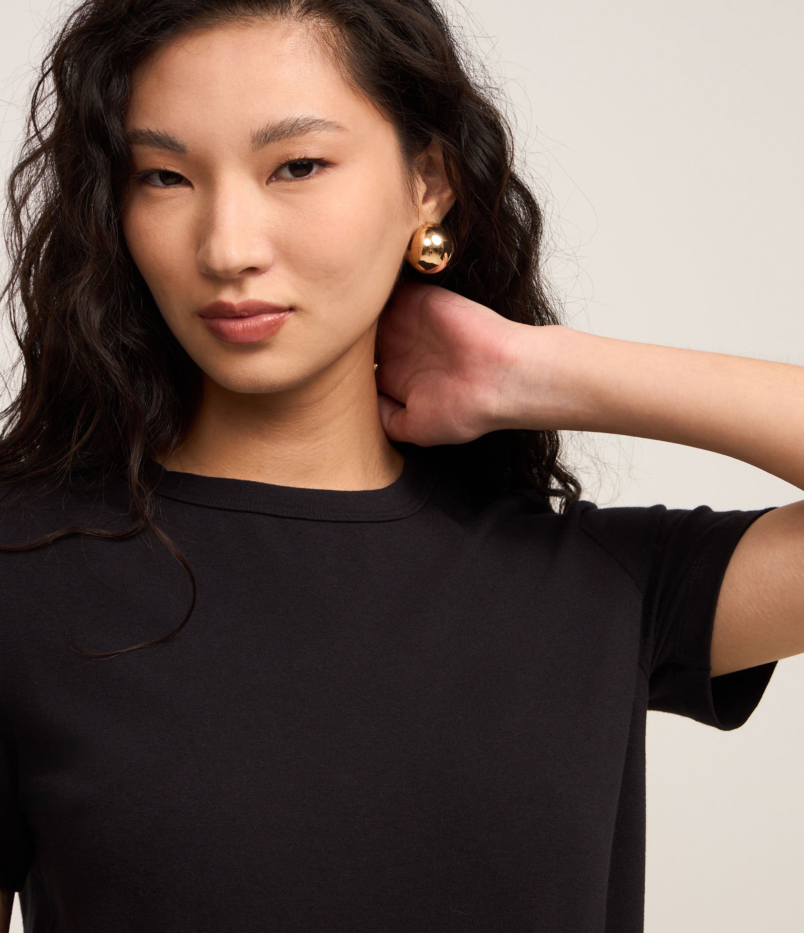 Blusa em Algodão com Gola Redonda e Manga Curta Preto 4