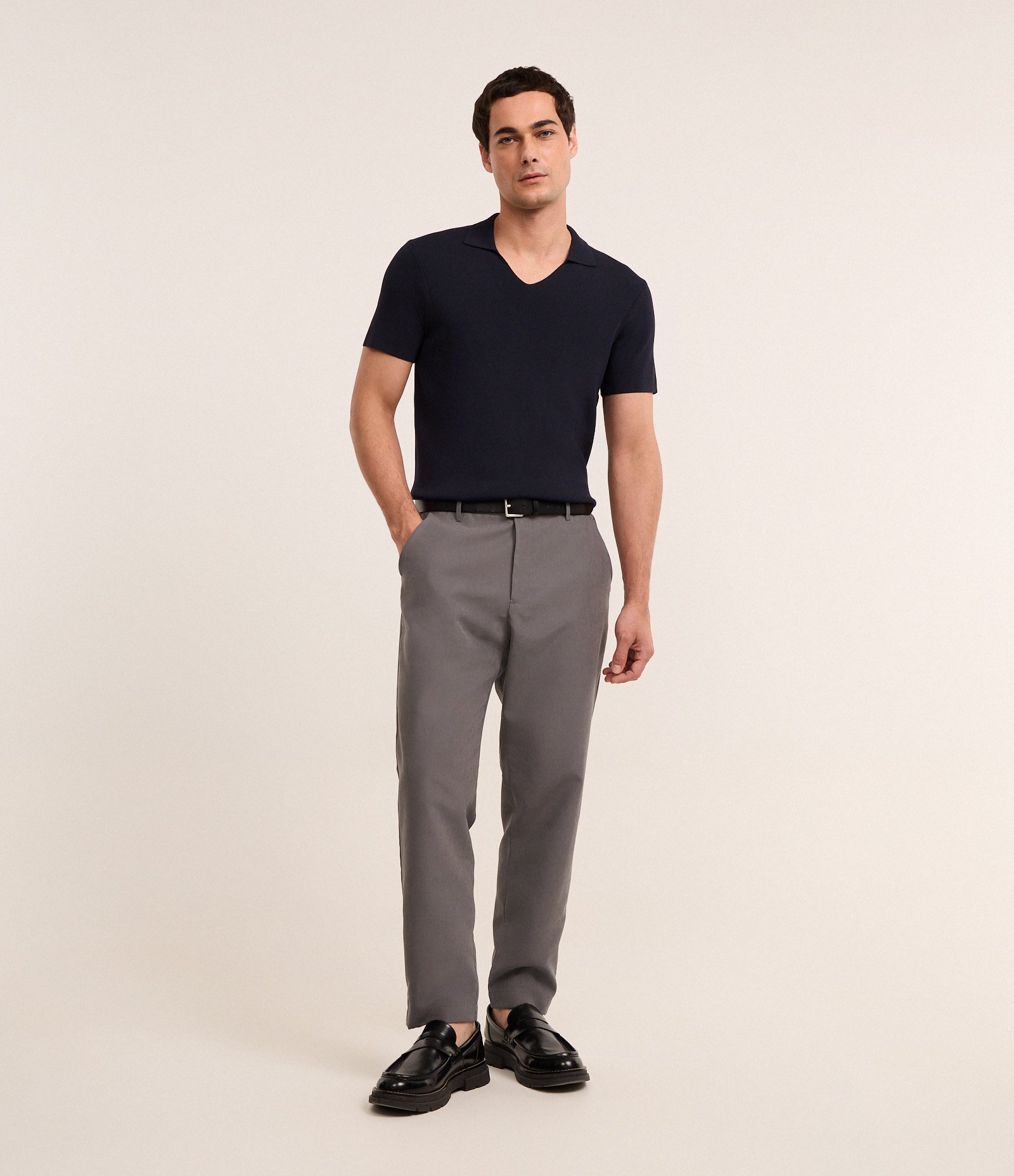 Camisa Polo em Viscose com Gola V Texturizada Azul 2