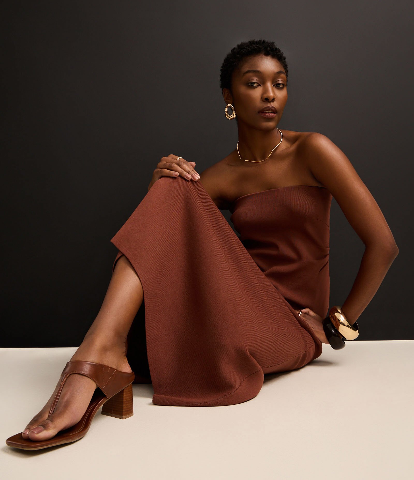 Saia Evasê New Midi em Tricô com Elástico no Cós Marrom 5