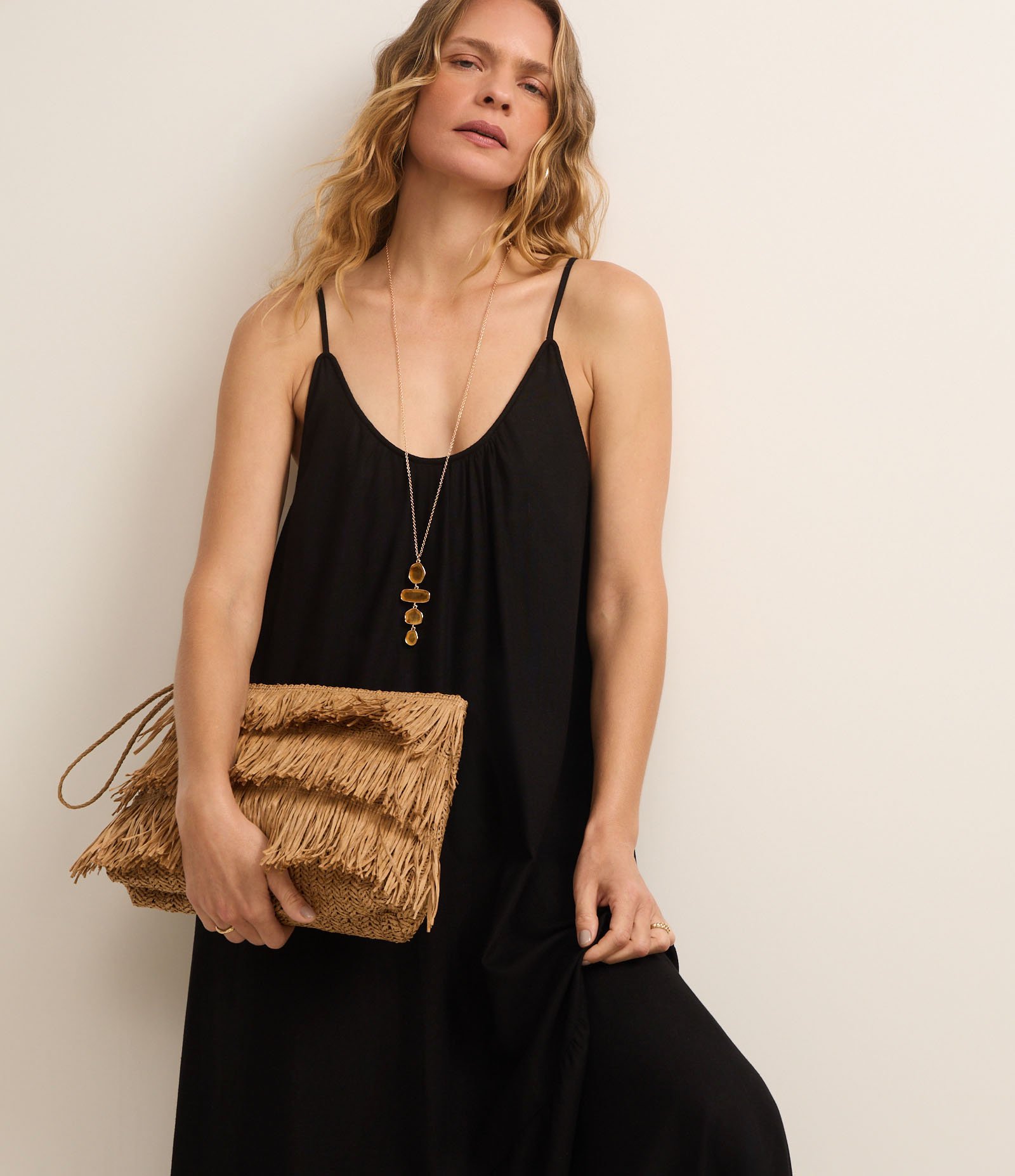 Vestido Midi em Viscolinho com Alças Finas Preto 5