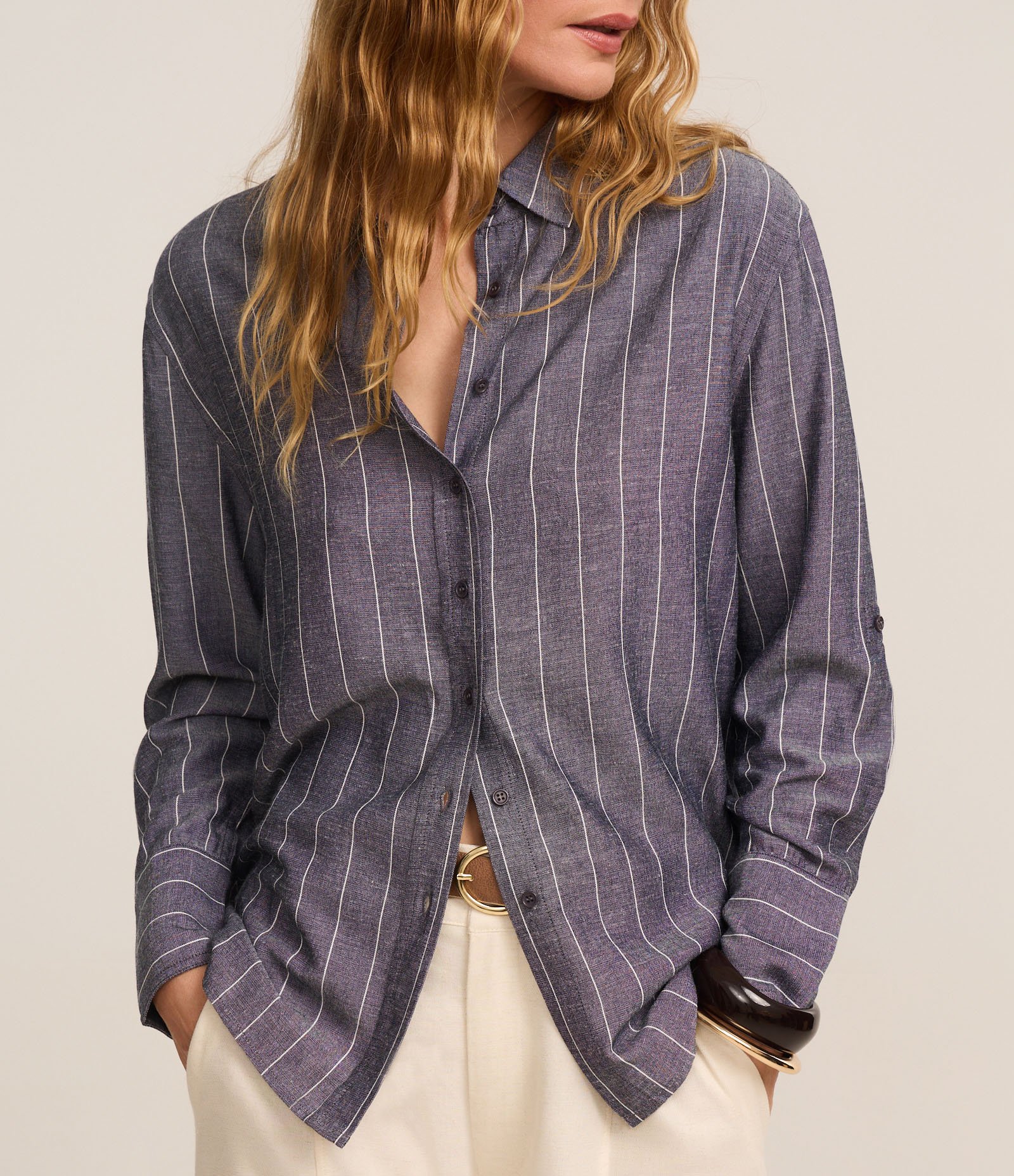 Camisa em Viscolinho com Listras Finas Cinza 4