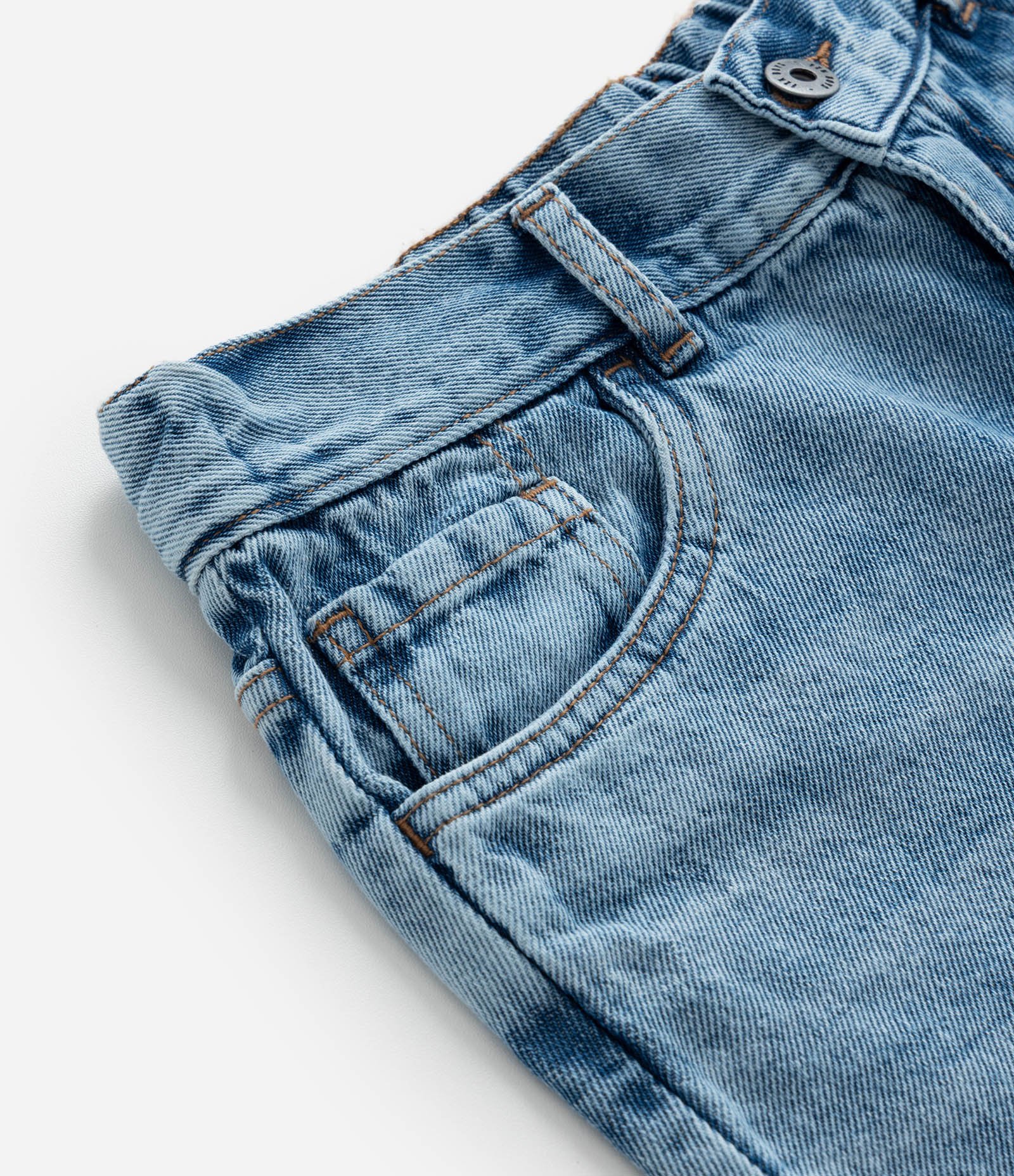 Bermuda Reta Infantil em Jeans com Cós Elástico - Tam 5 a 14 anos Azul Médio 4