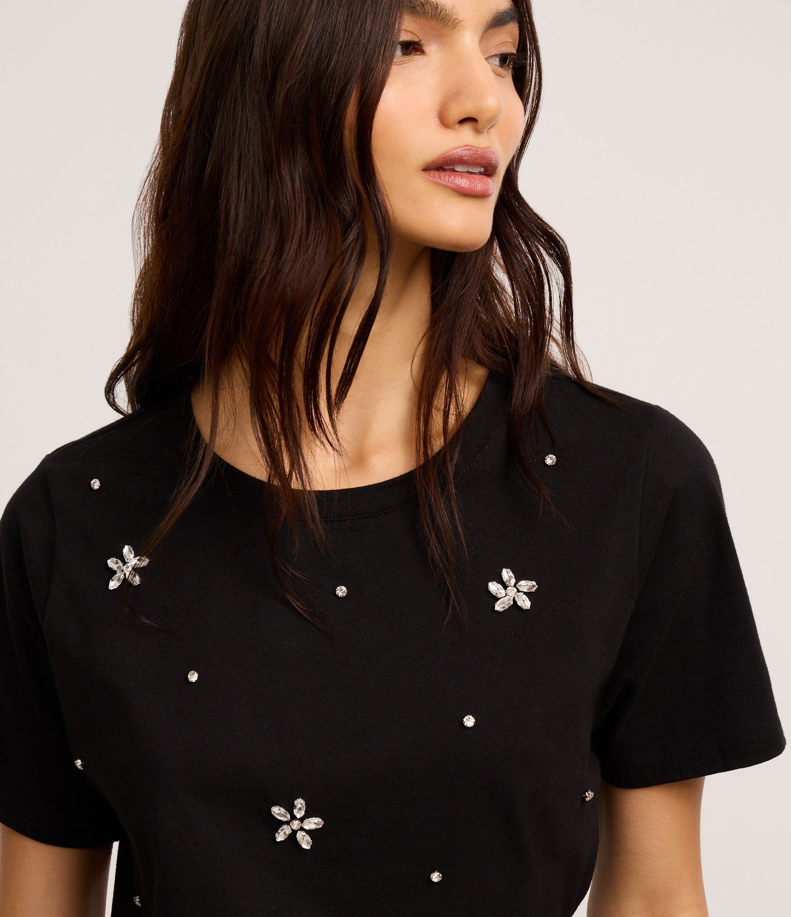 Blusa em Algodão com Flores de Strass Preto 1
