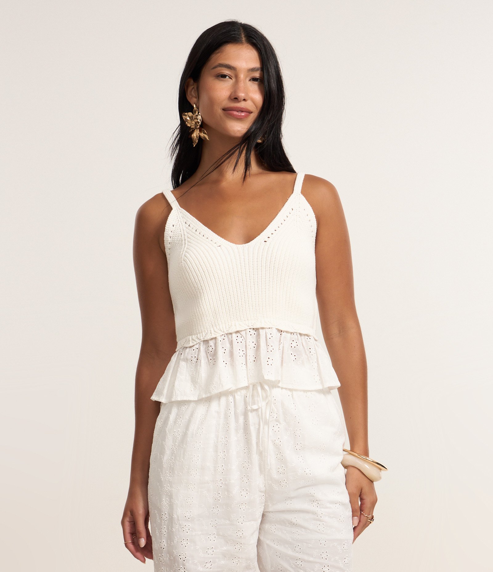 Blusa em Tricô com Alças e Babados Branco 3