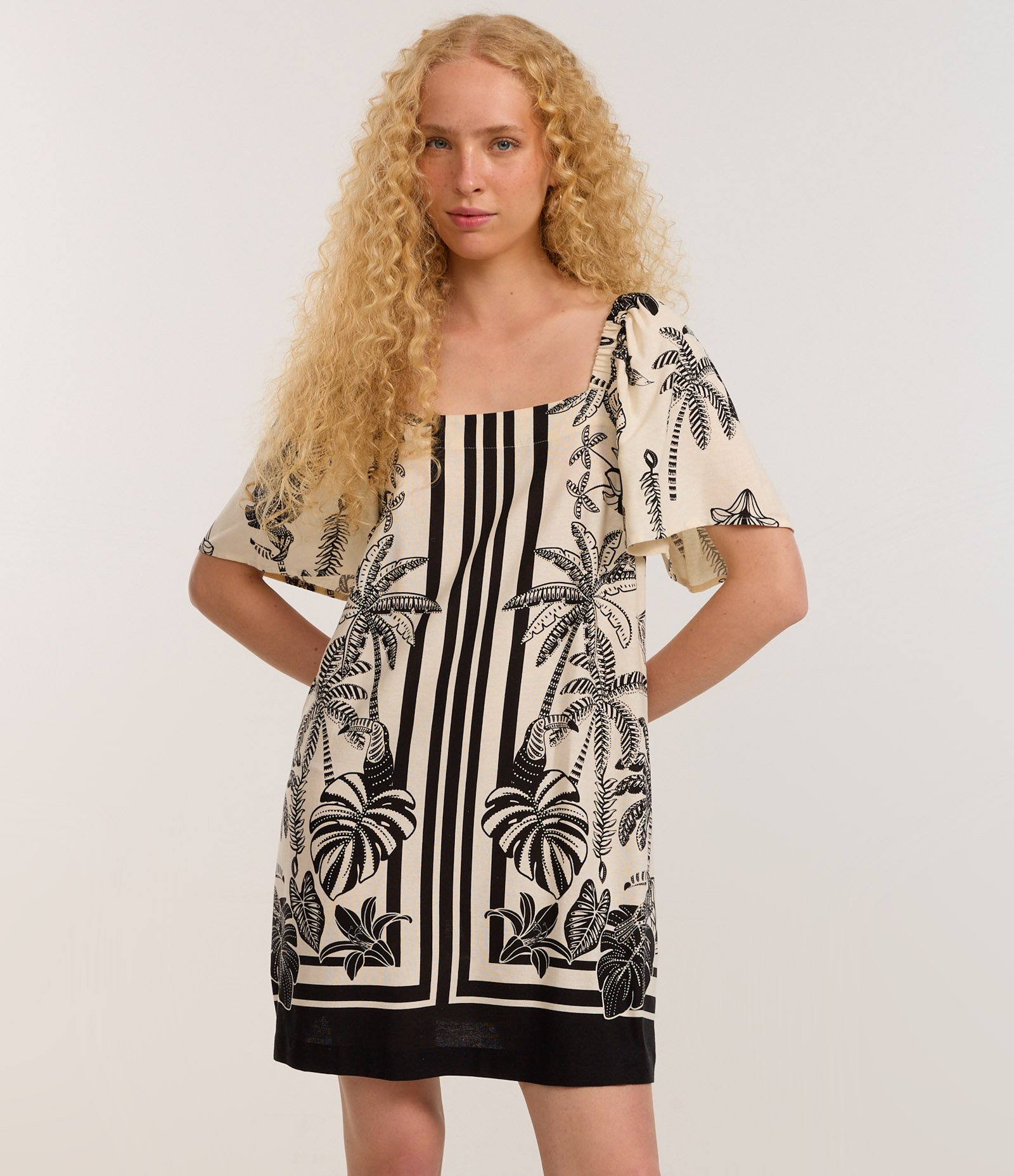 Vestido Curto em Viscose e Linho com Estampa de Folhagem Branco 1