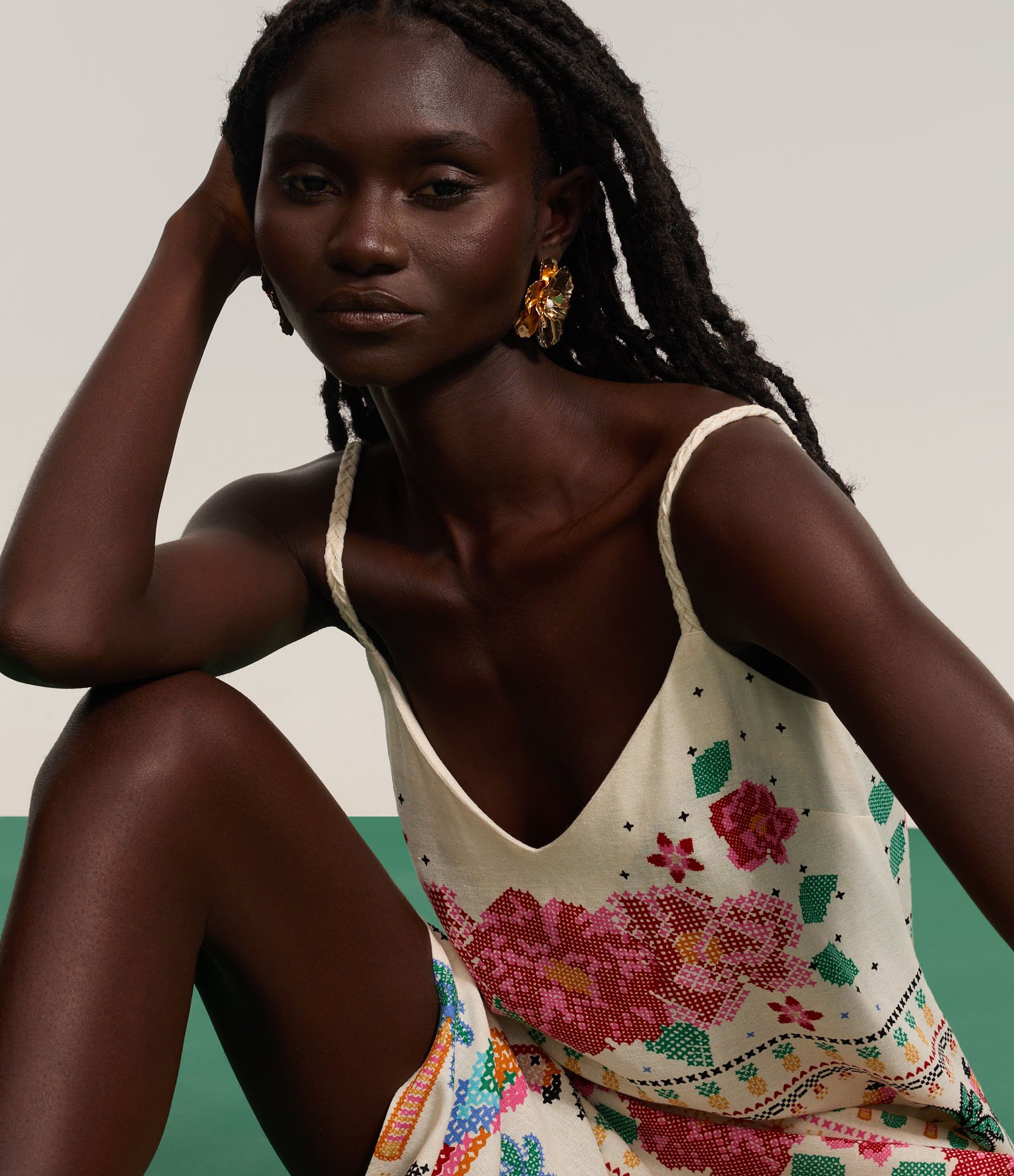 Vestido New Midi em Viscolinho Floral Bege 5