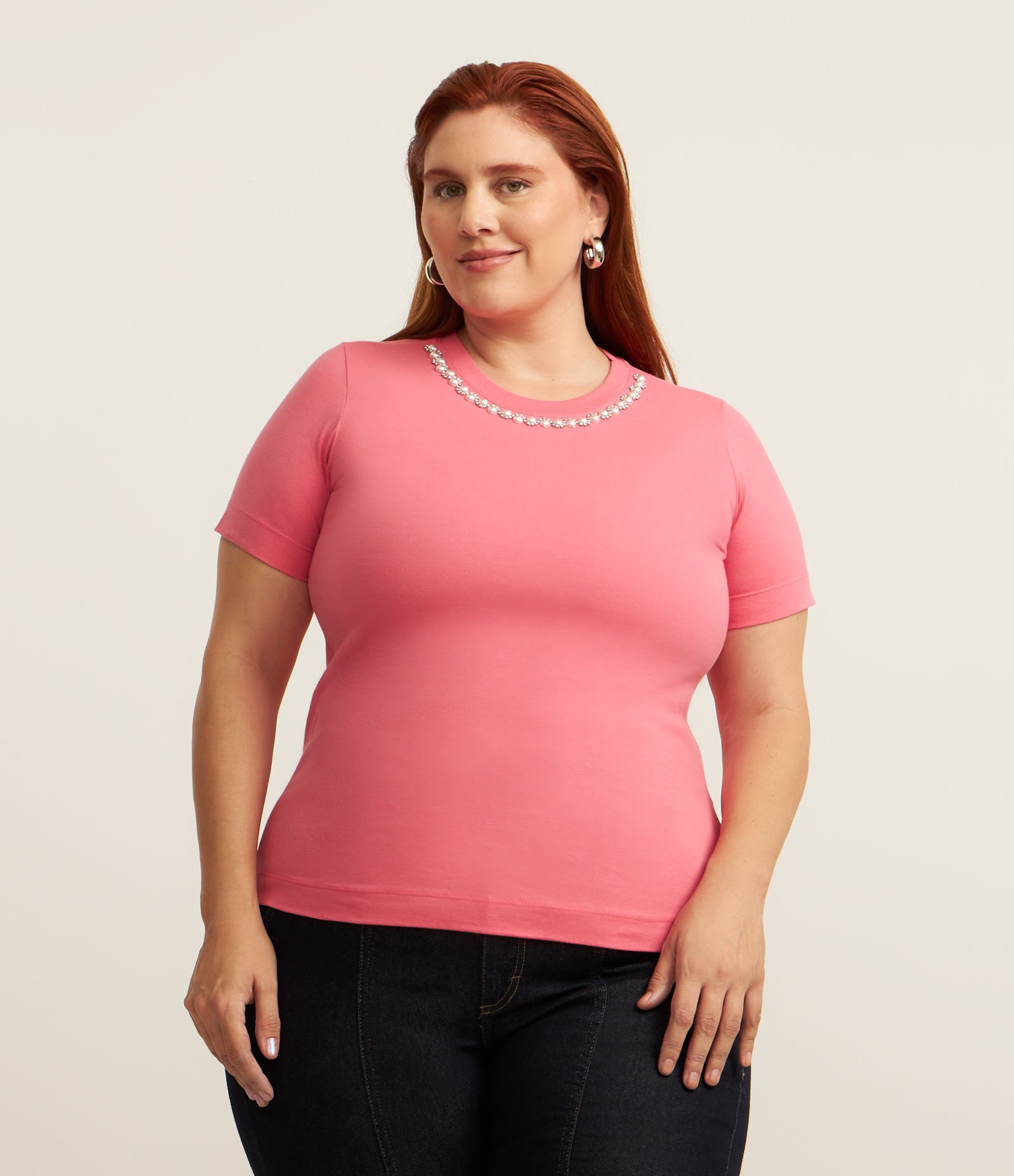 Blusa com Aplicação de Pérolas e Strass na Gola Curve & Plus Size Rosa 1