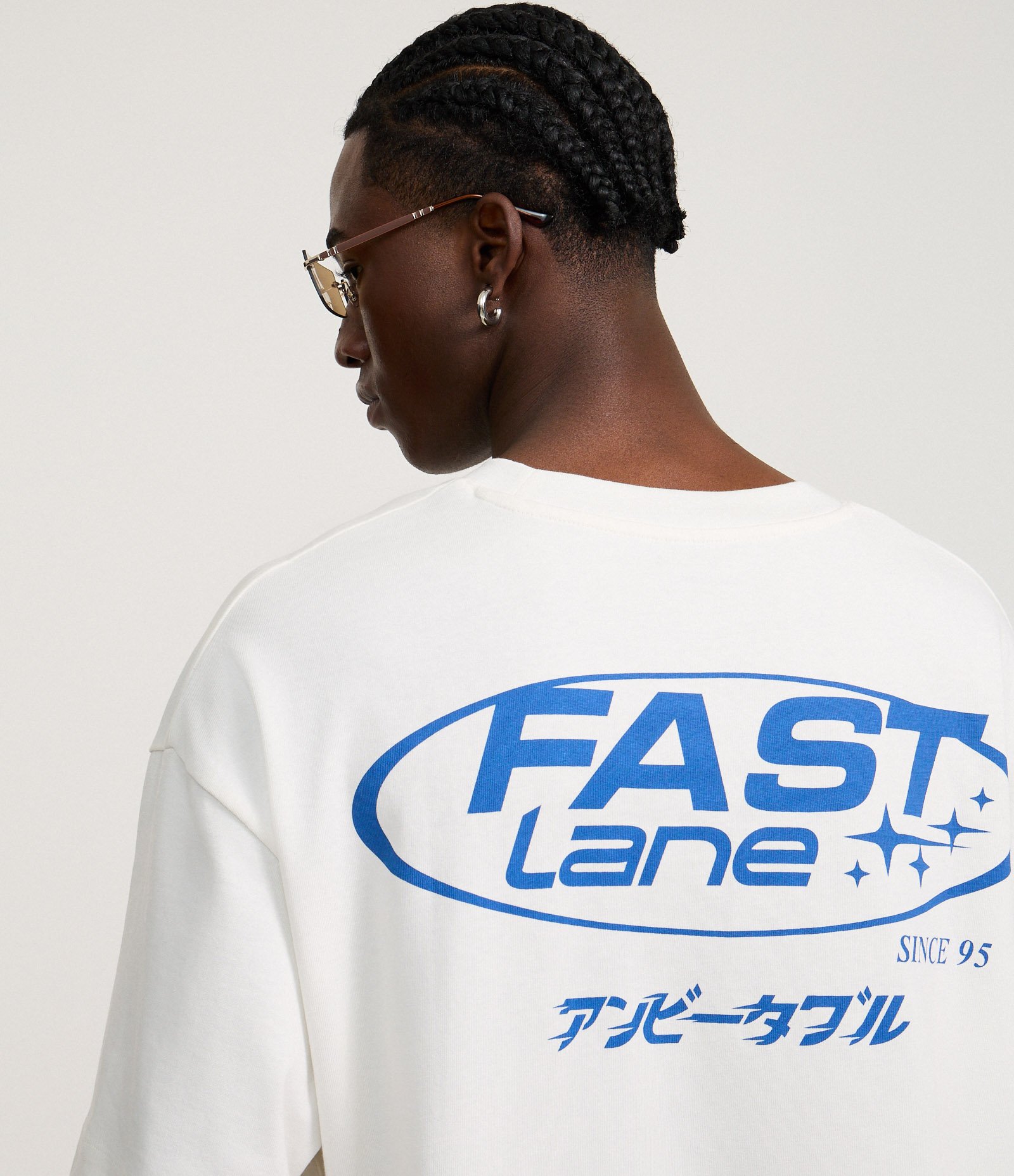 Camiseta Oversizdd em Algodão com Estampa Lettering Unbeatable Branco 3