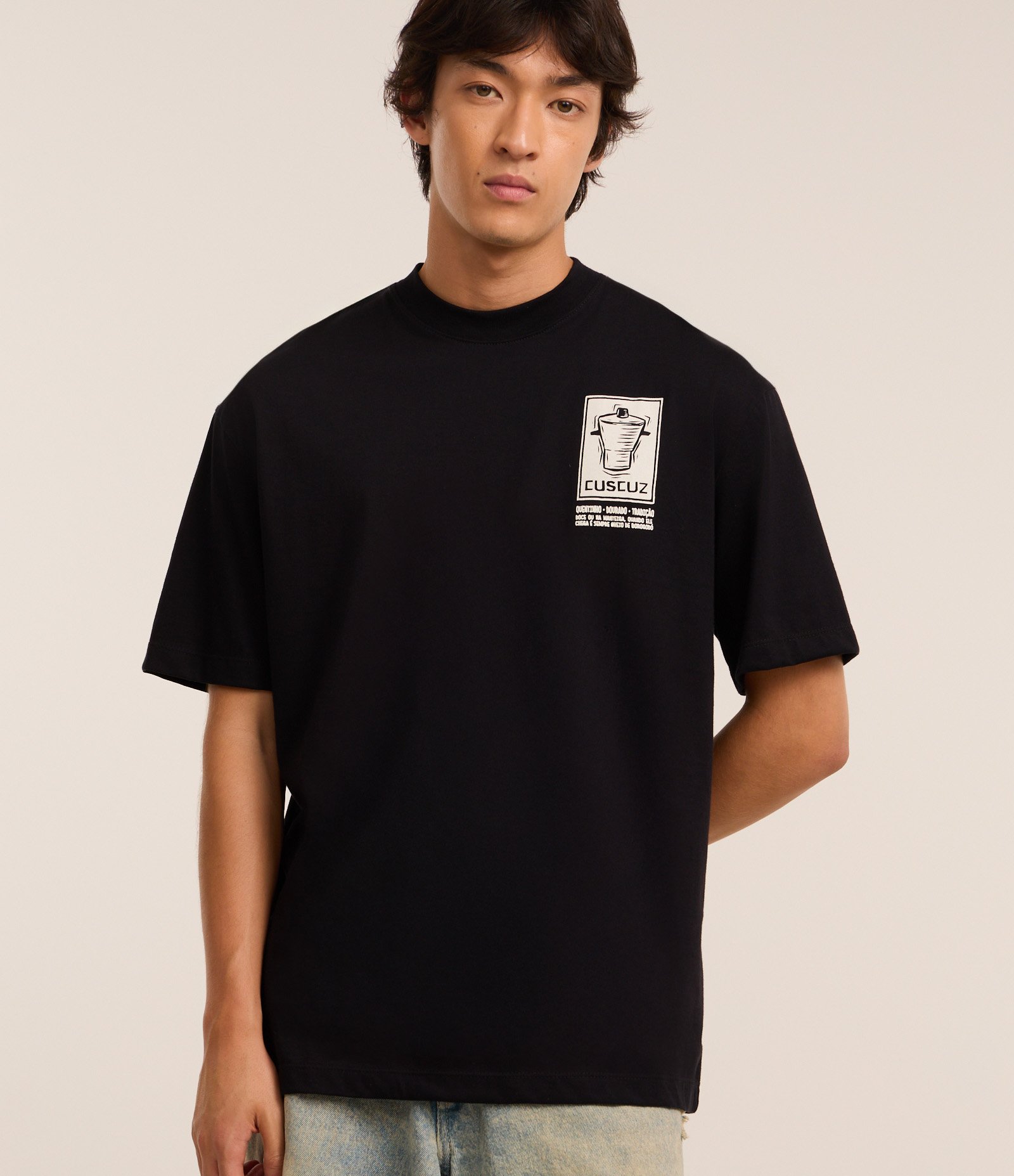 Camiseta Relaxed em Algodão com Estampa Cuscuz Preto 1