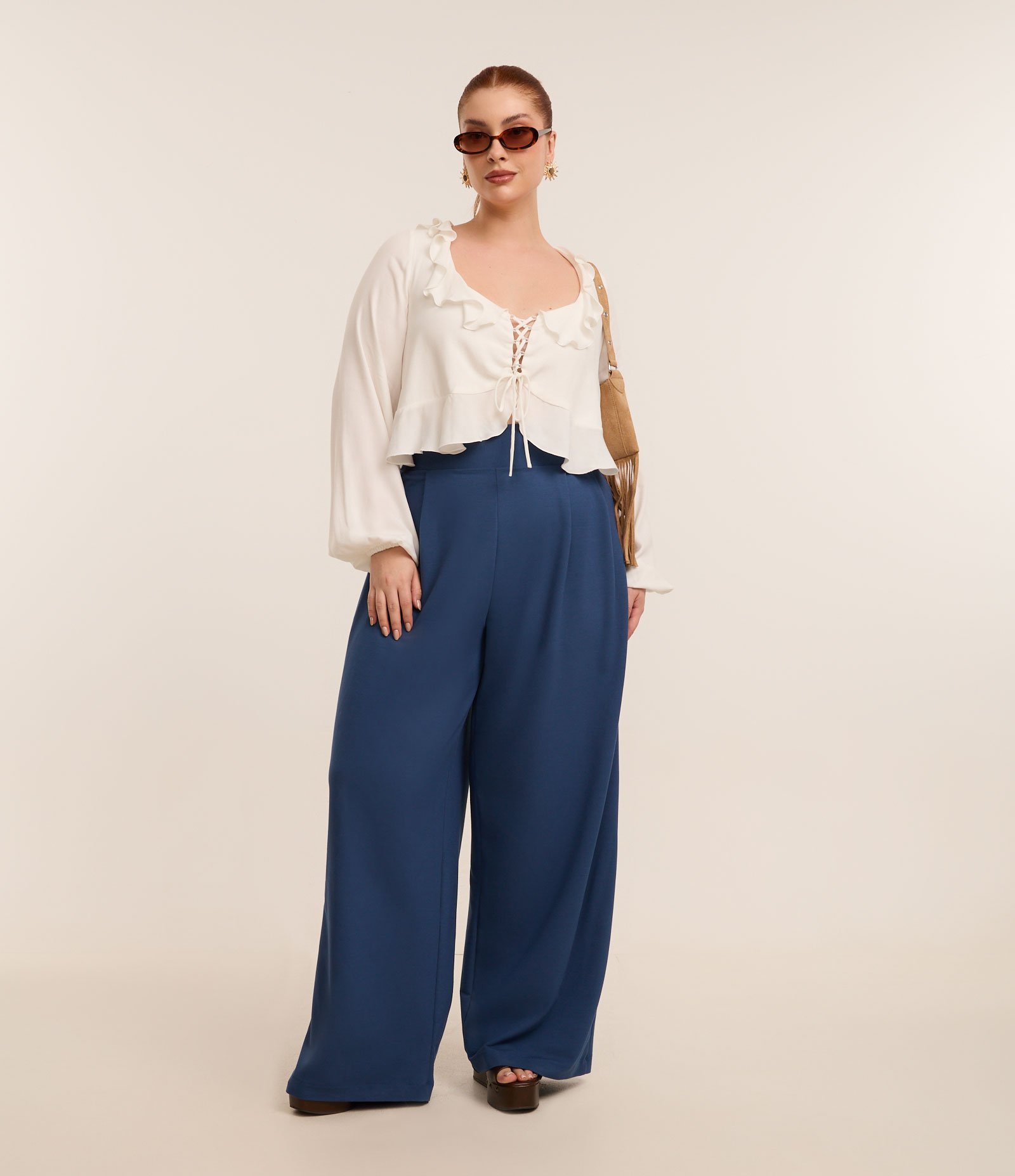 Calça Pantalona Crepe com Lastex nas Costas Curve & Plus Size Azul 1