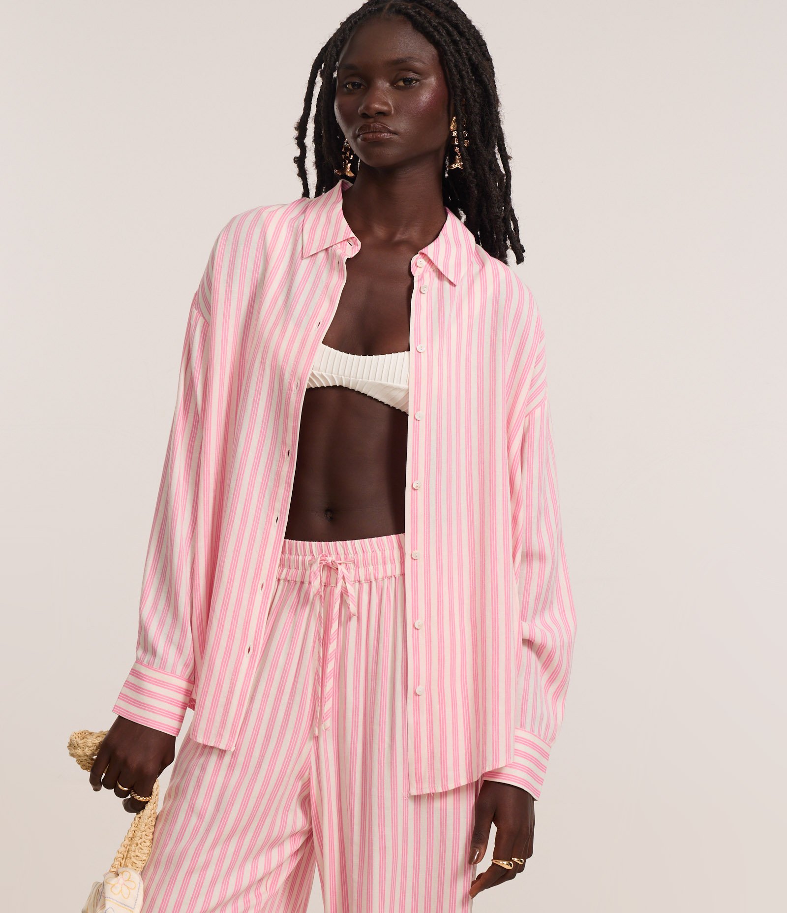 Camisa Alongada em Cambraia com Listras em Fio Tinto Rosa 3