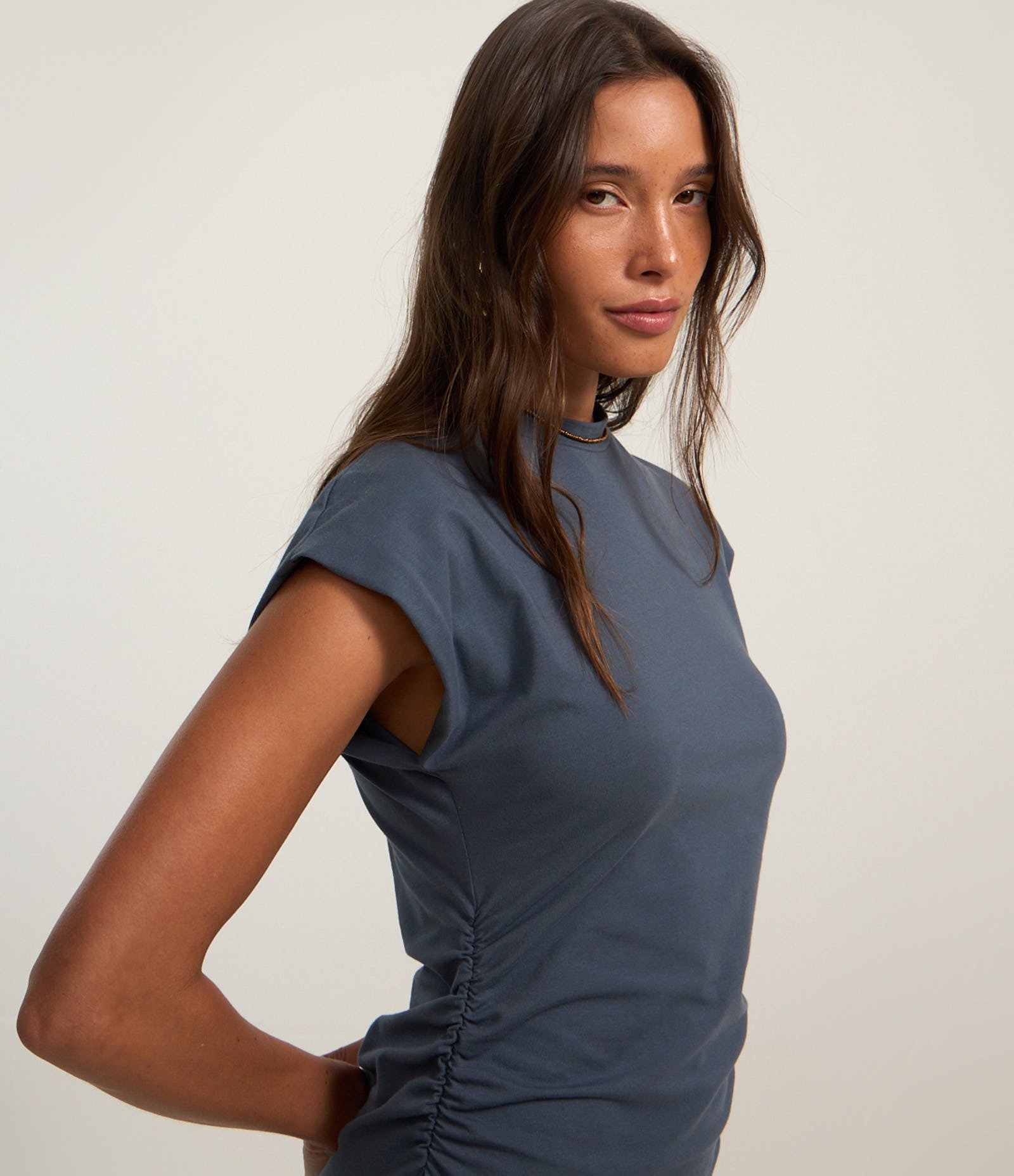 Vestido Curto em Algodão com Golinha Alta Azul 4