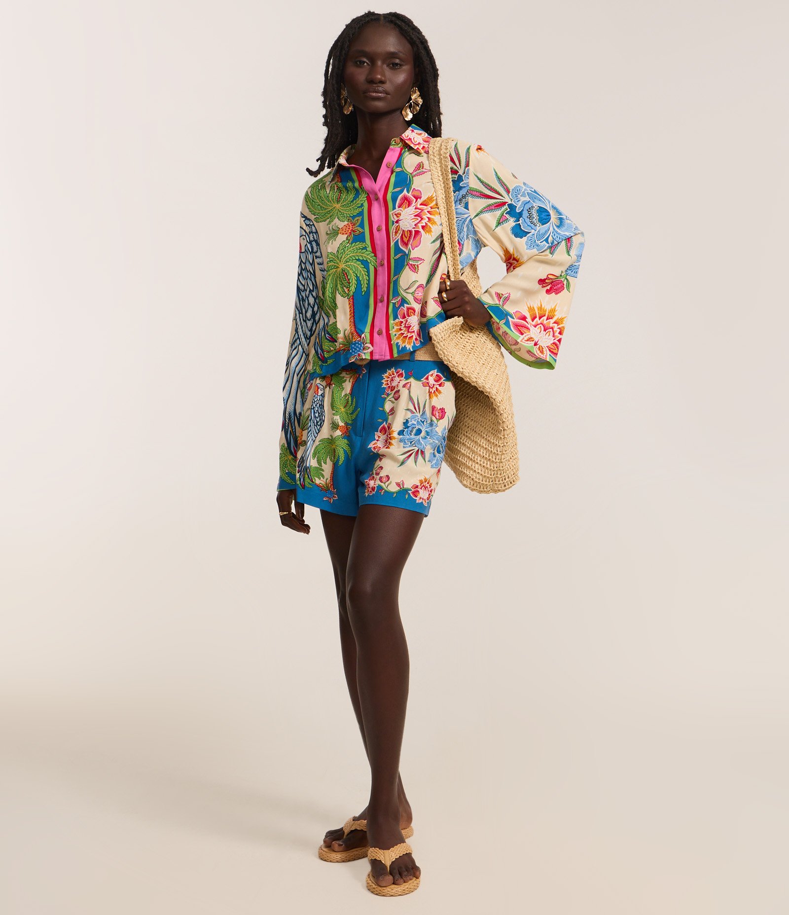 Camisa Curta com Estampa Tropical e Manga Sino Multicores 2