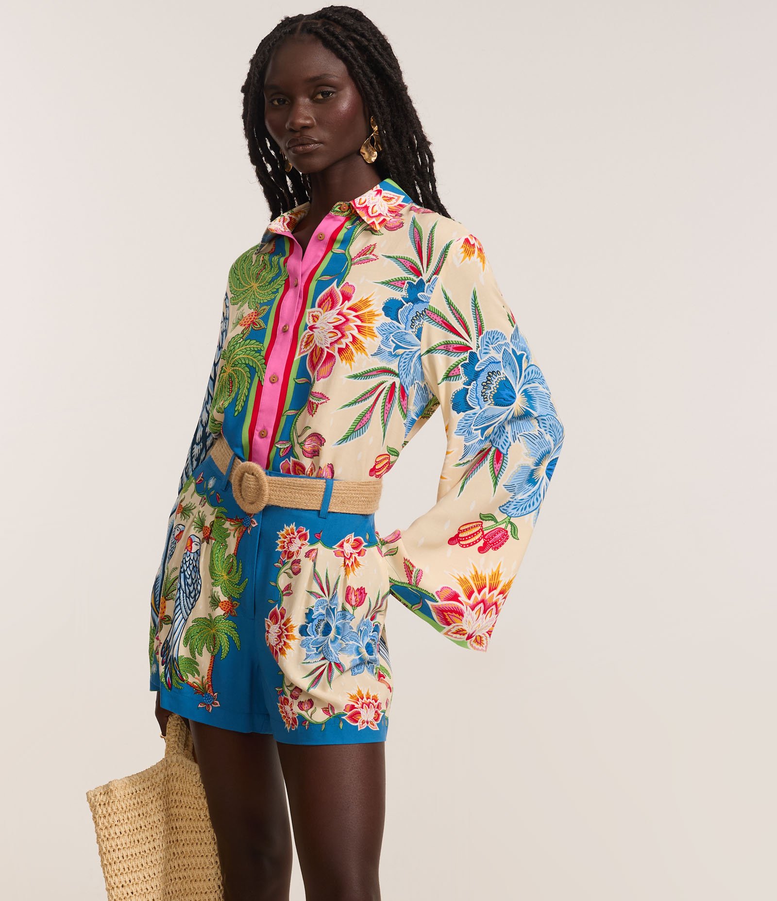 Short Evasê Com Cintura Alta Cinto Efeito Palha e Estampa Tropical Azul 2