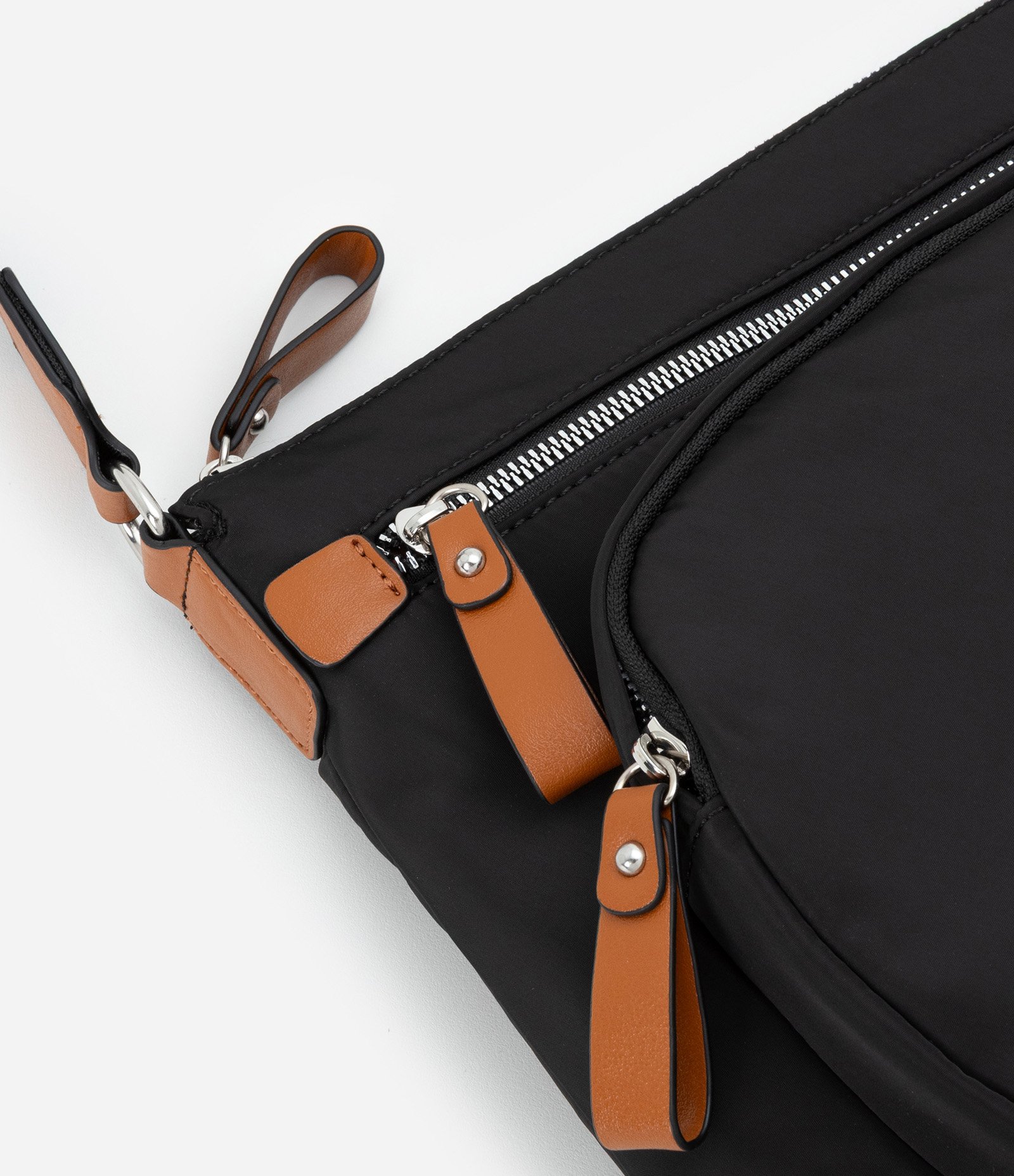 Bolsa Postman com Alça Trnasversal de Gorgurão Preto 6