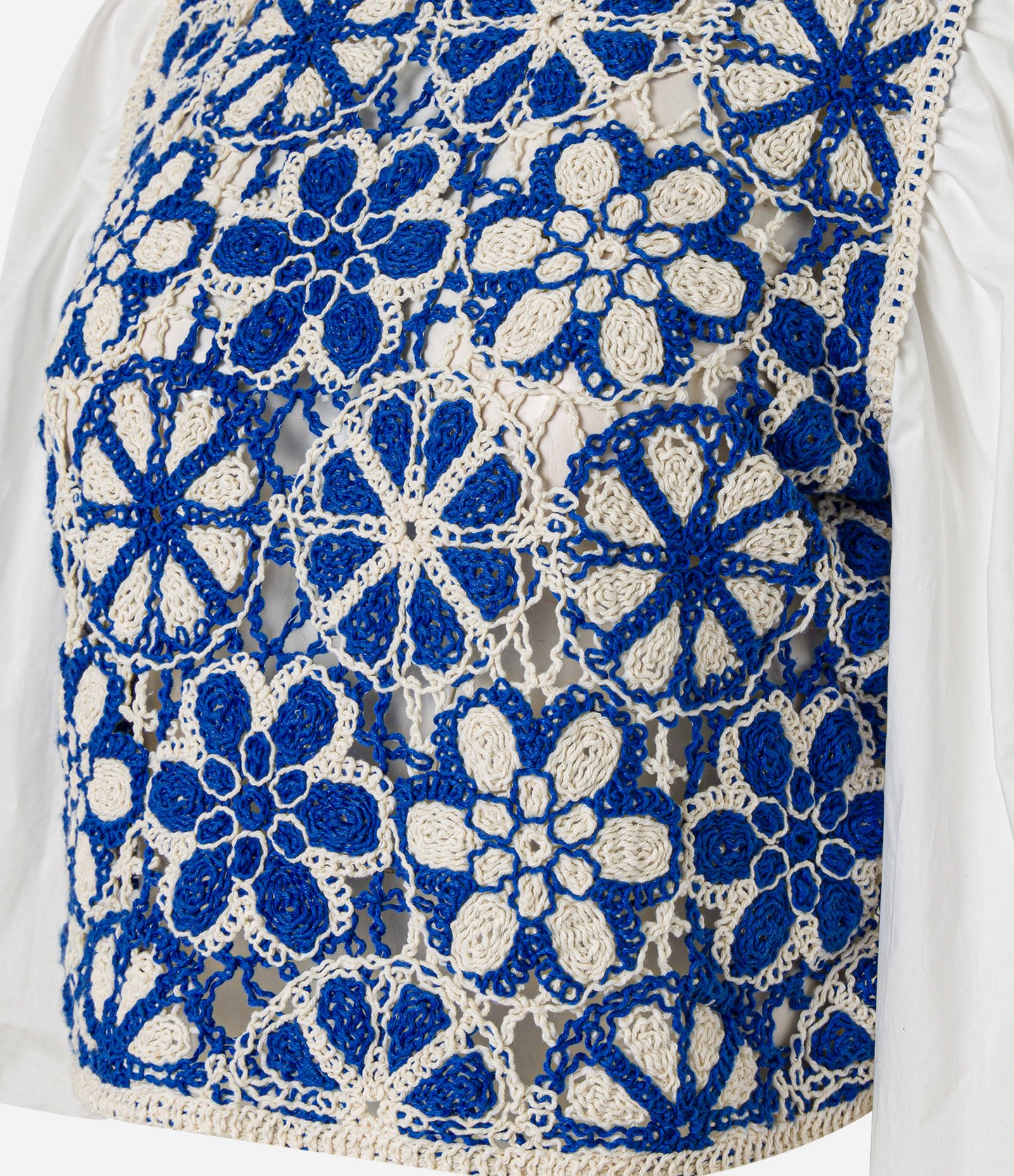 Blusa Cropped com Manga Bufante e Estampa Efeito Crochê Bicolor Off White/Azul 7