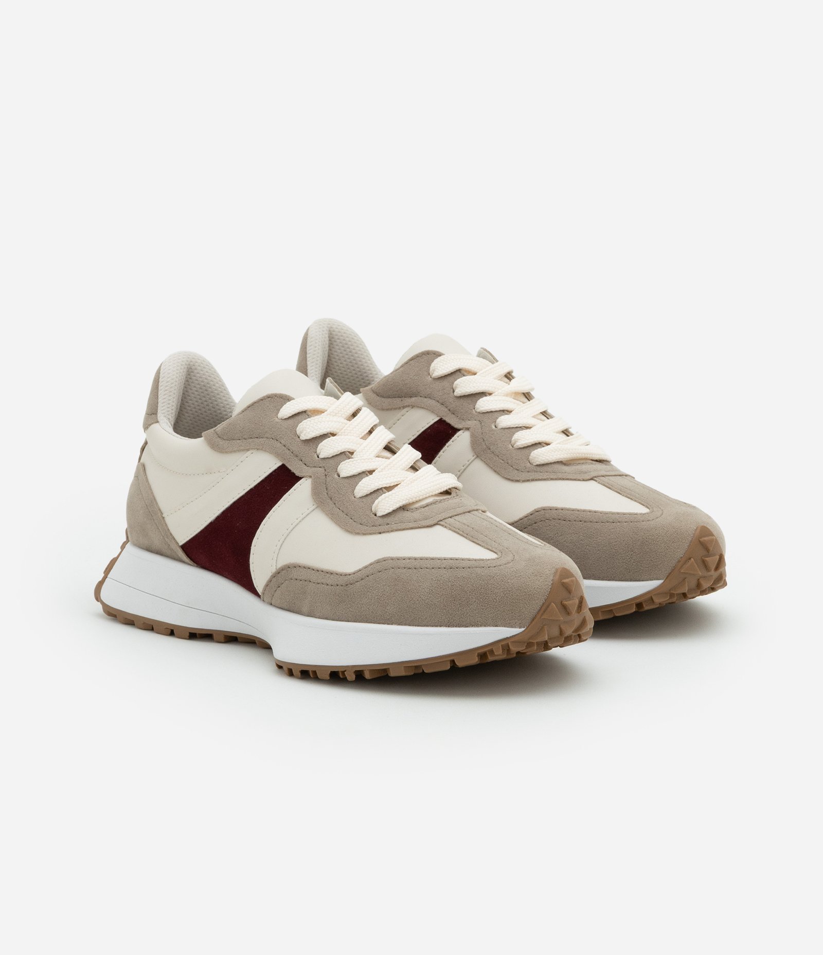 Tênis Jogging em PU com Recortes Contrastantes Cinza 2