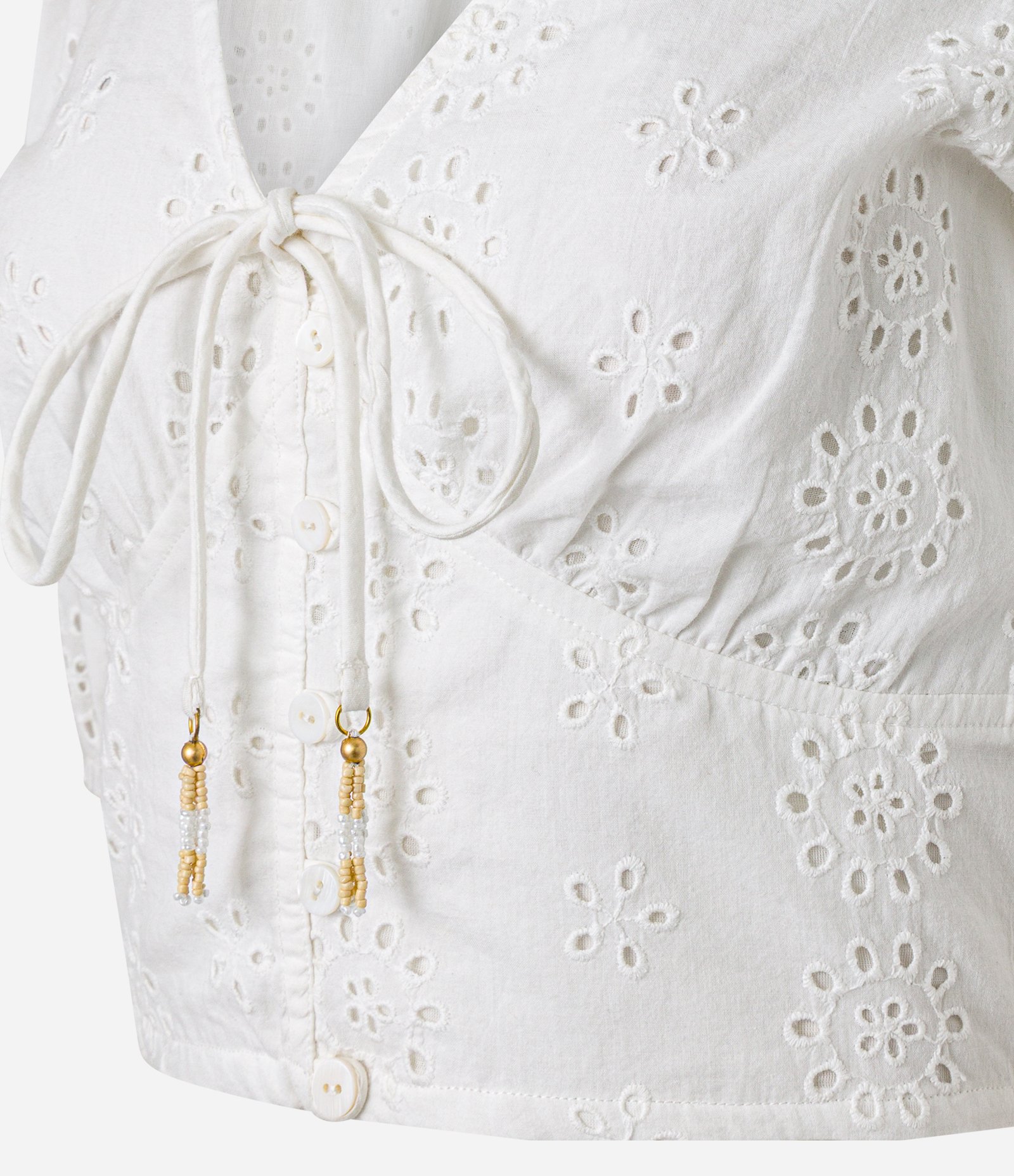 Blusa com Manga Bufante Amarração e Abotoamento com Textura Floral Branco 6