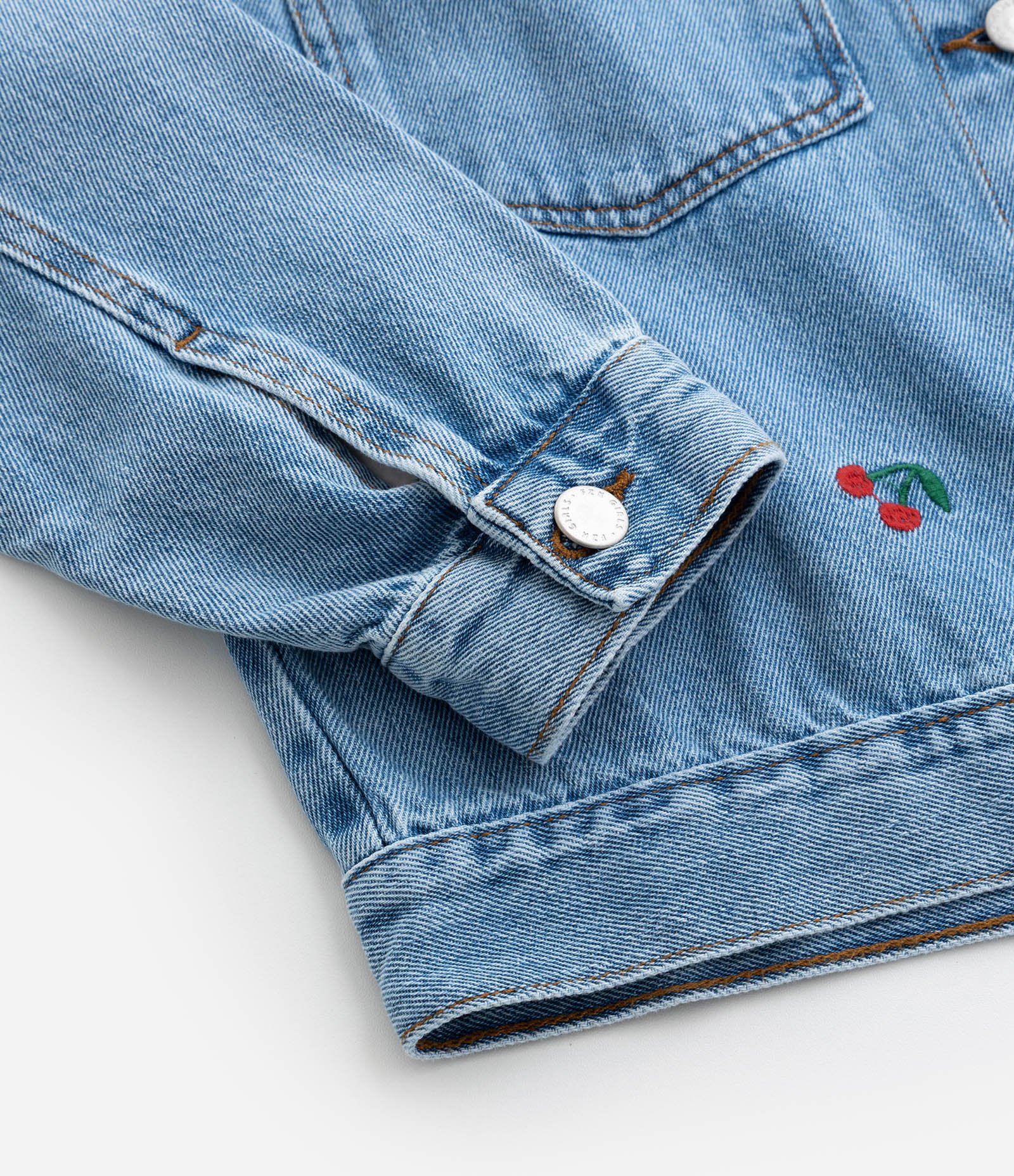 Jaqueta Infantil Jeans com Bordado Cerejas - Tam 5 a 14 Anos Azul 4