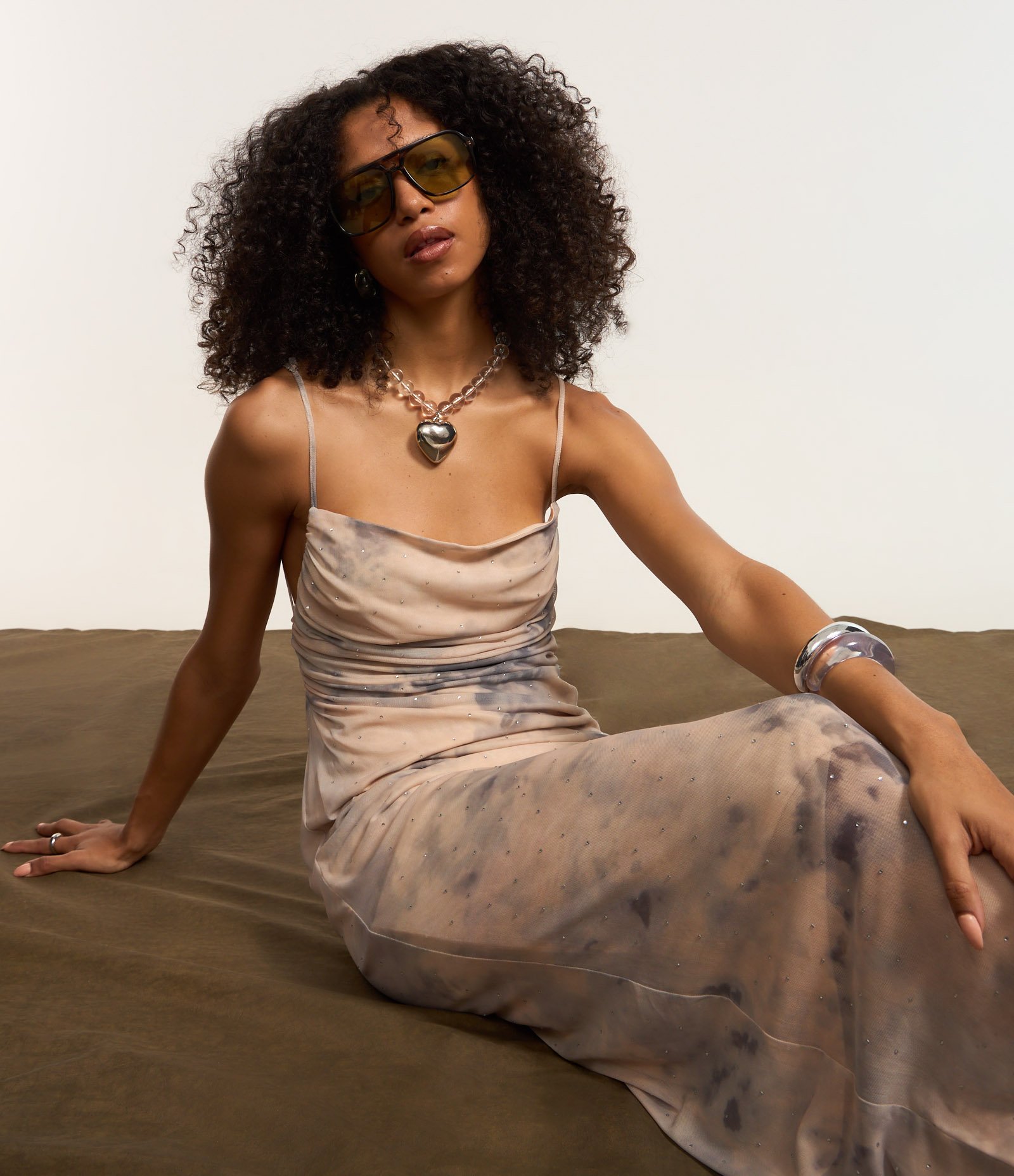 Vestido New Midi em Tule com Estampa Manchada e Drapeado Lateral Bege 6