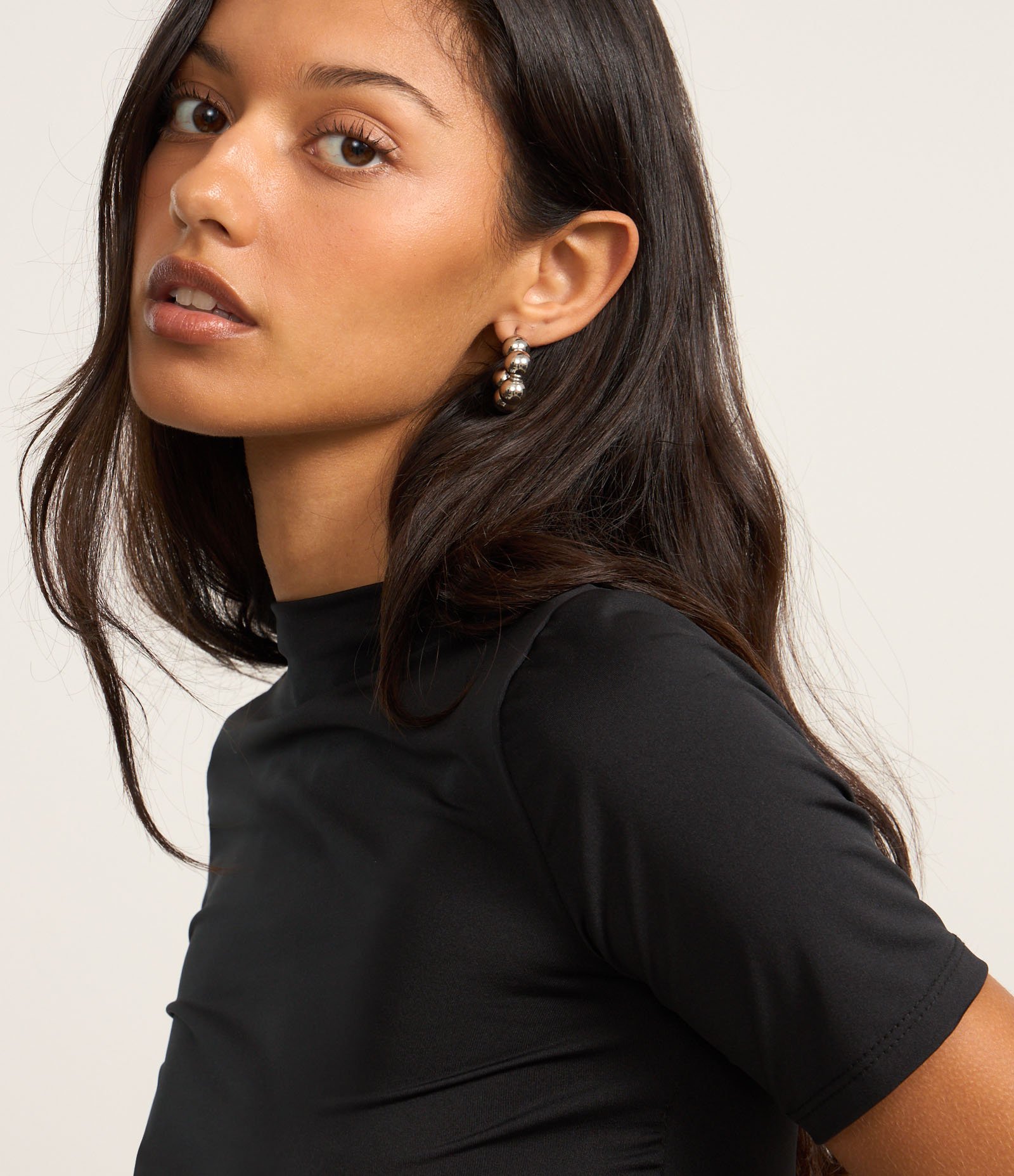 Blusa em Microfibra com Drapeado e Fenda na Barra Preto 3