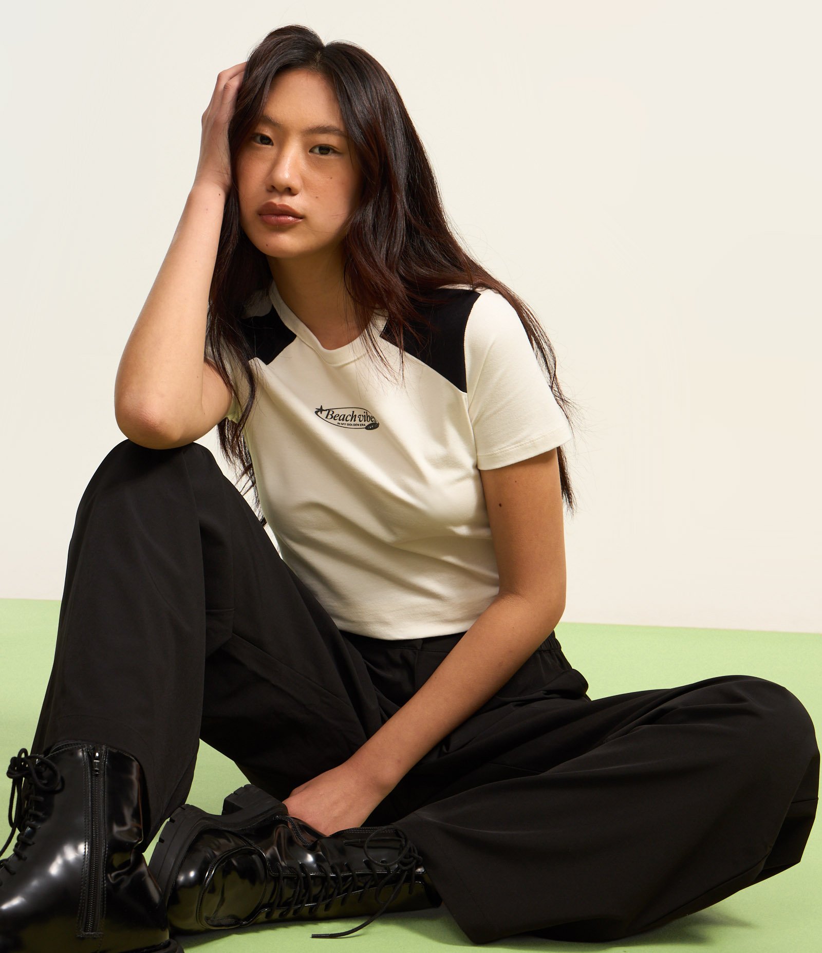 Blusa Baby Look em Algodão com Recortes Contrastantes Branco 5