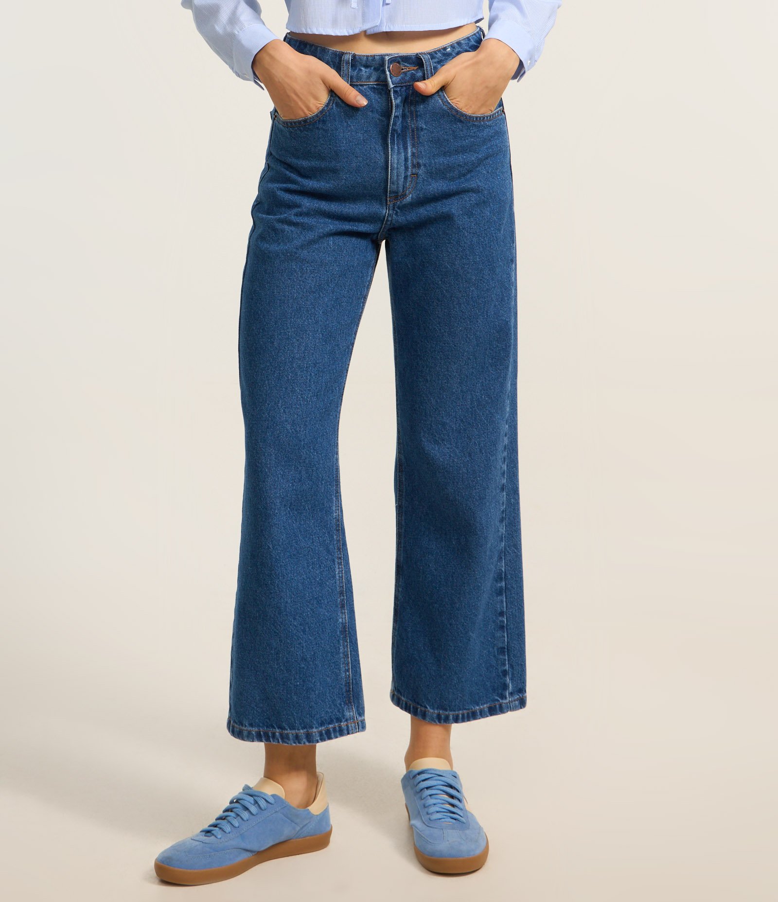 Calça Cropped Reta Jeans com Lavagem Clássica Azul Médio 3