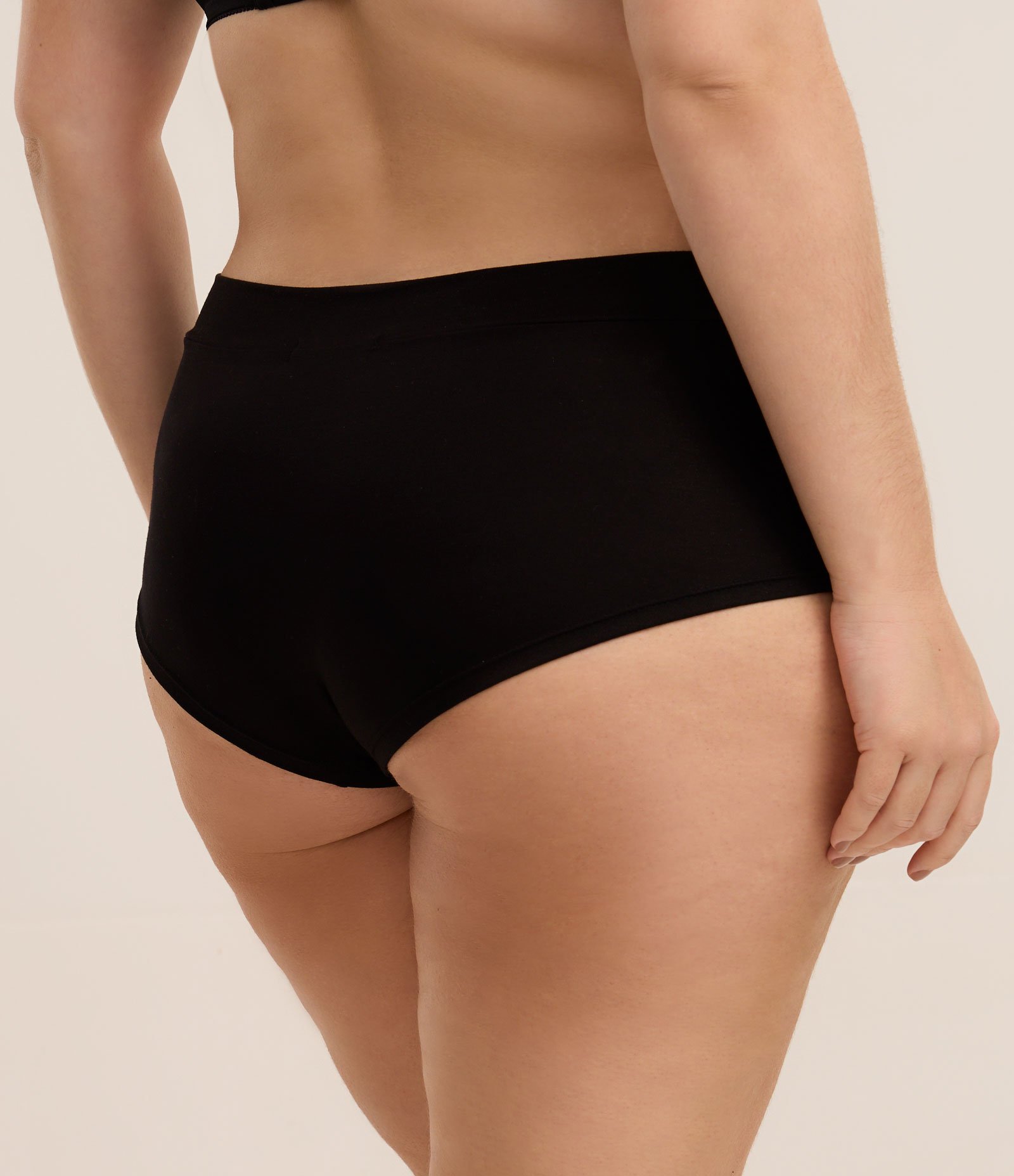 Calcinha Boyshort com Cós Aplicado Sobreposto Curve & Plus Size Preto 3