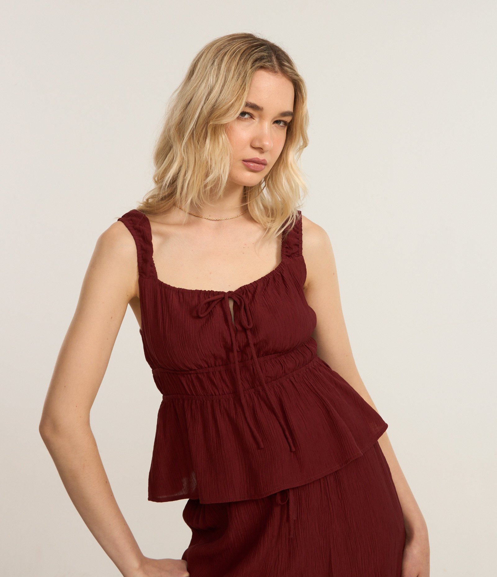 Blusa Texturizada com Amarração e Babado 1