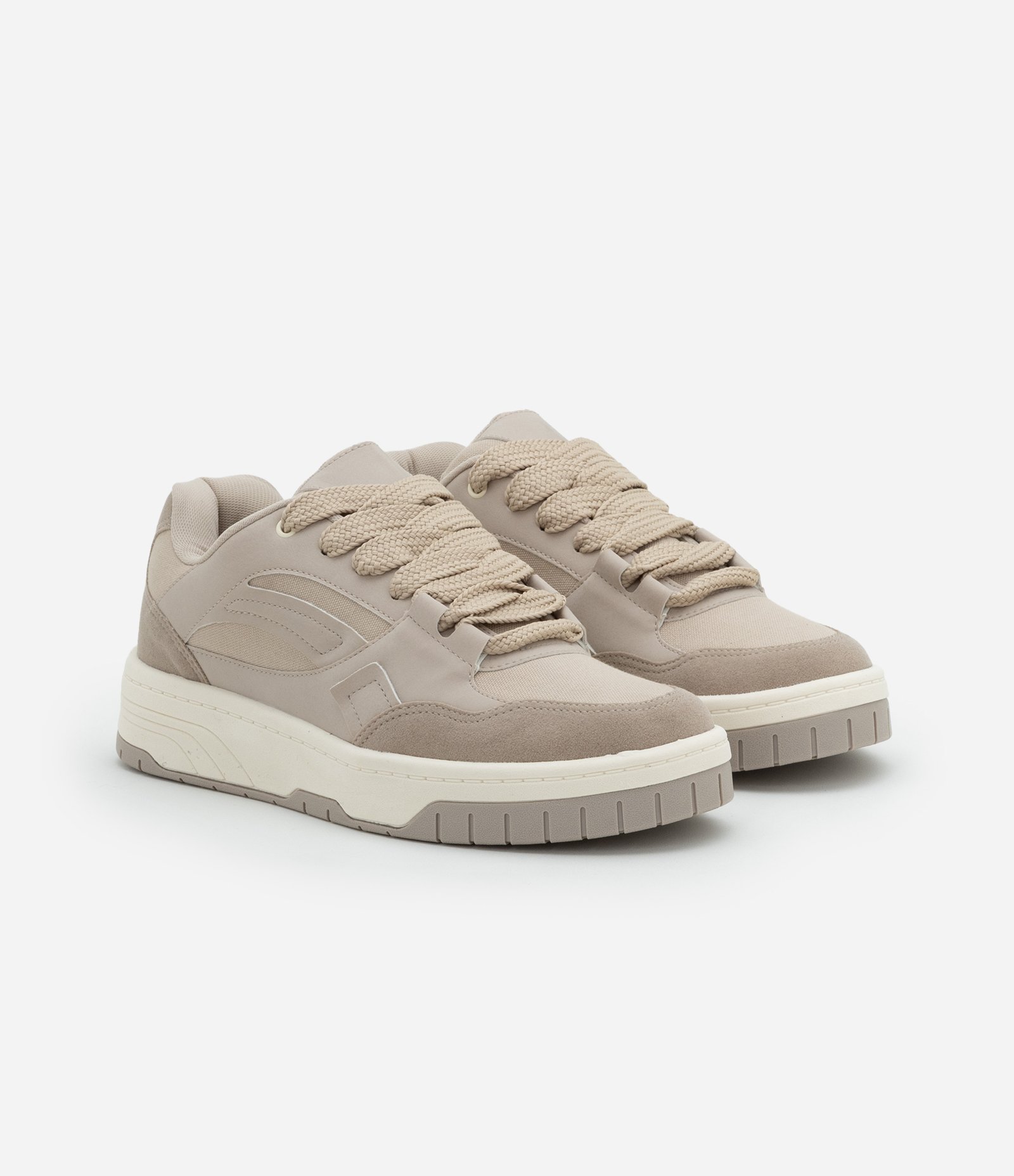 Tênis Sintético com Cadarço e Recortes Bege 2