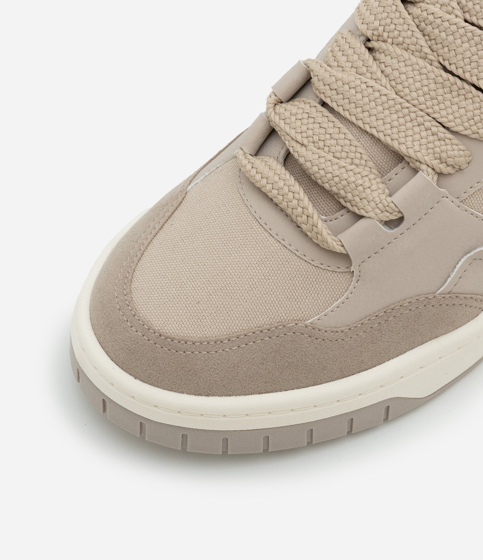 Tênis Sintético com Cadarço e Recortes Bege 4