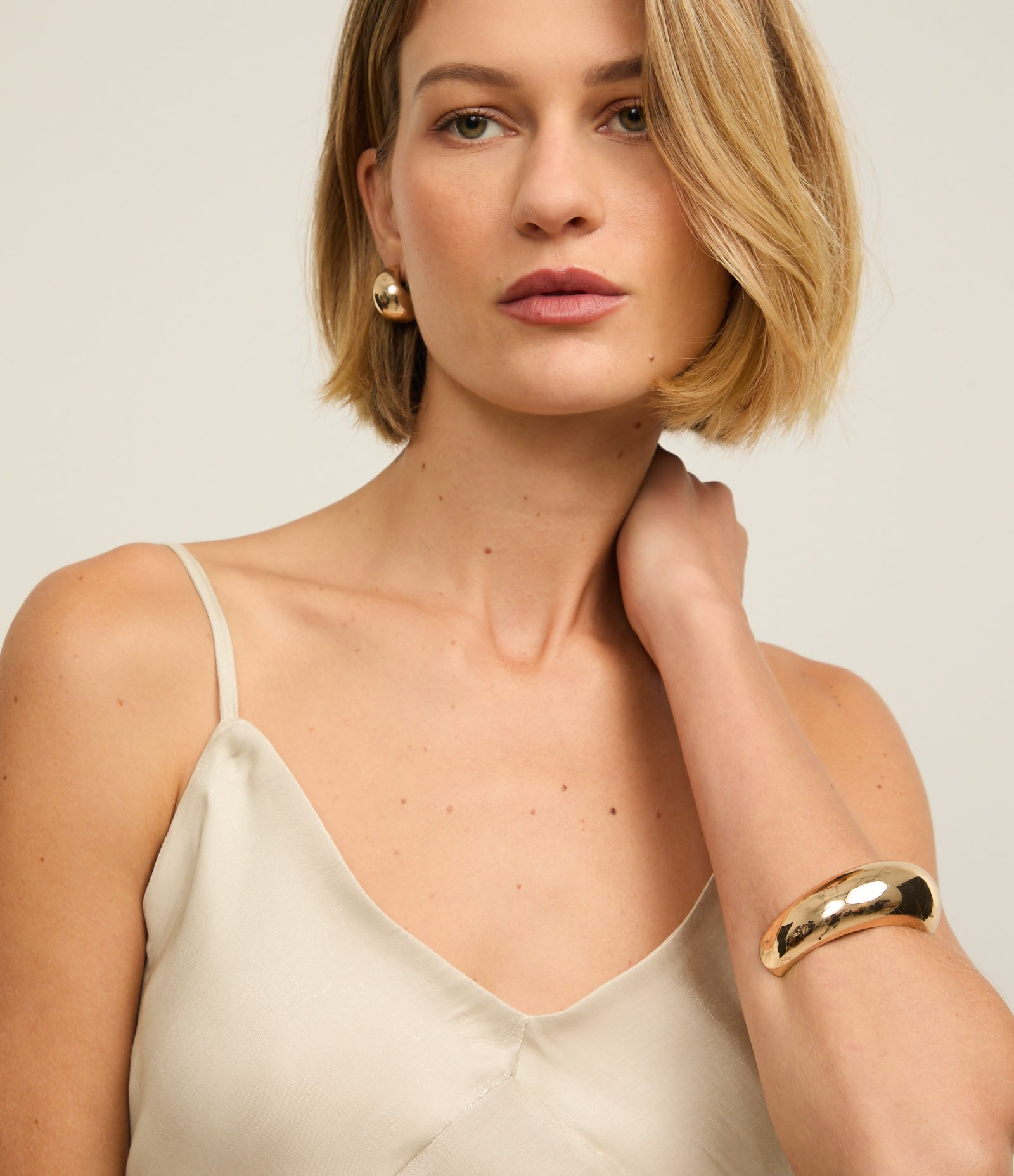 Blusa em Cetim com Alcinhas e Superfície Efeito Acetinado Off White 5