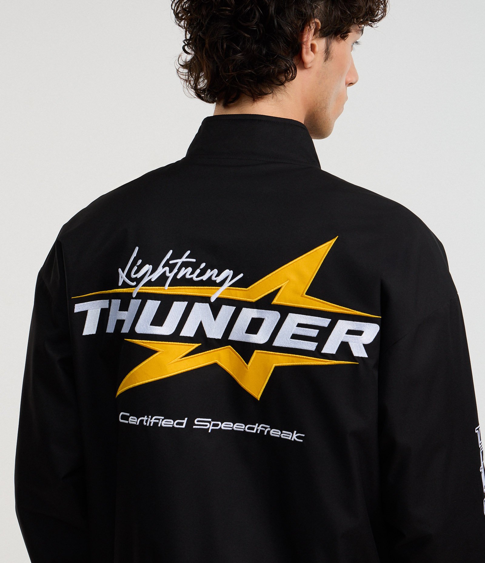 Jaqueta Gola Alta com Estampa Racing Preto 5