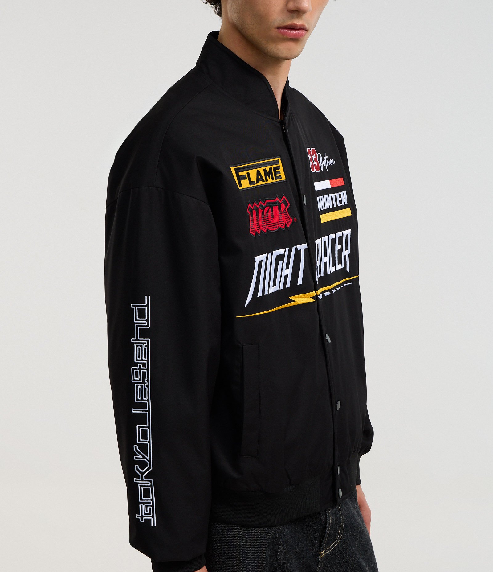 Jaqueta Gola Alta com Estampa Racing Preto 6