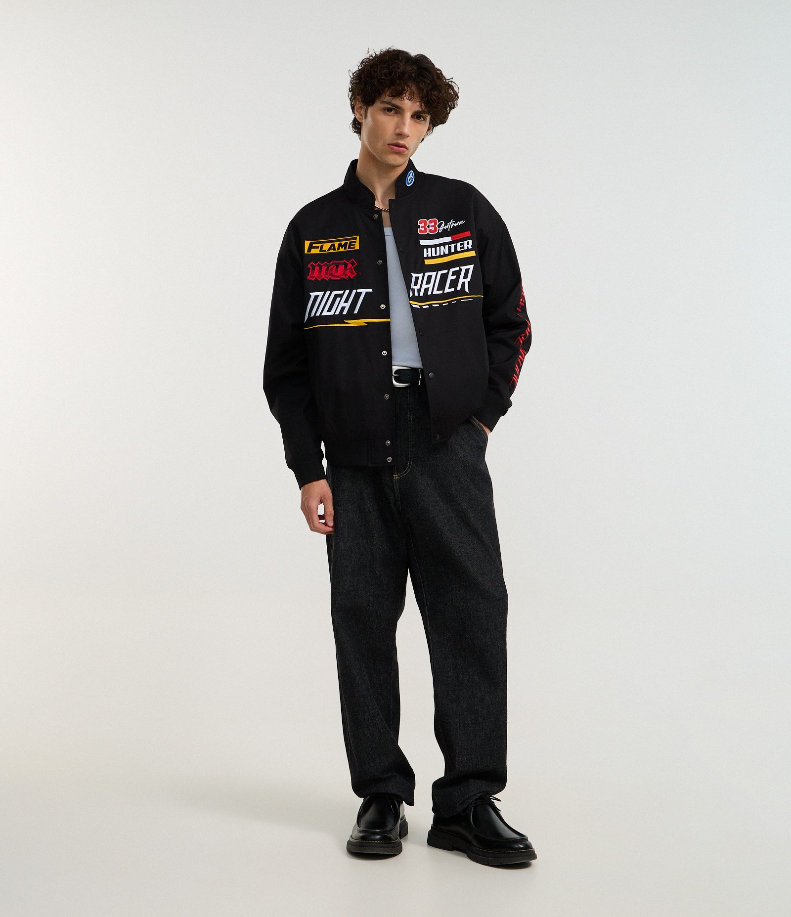 Jaqueta Gola Alta com Estampa Racing Preto 7