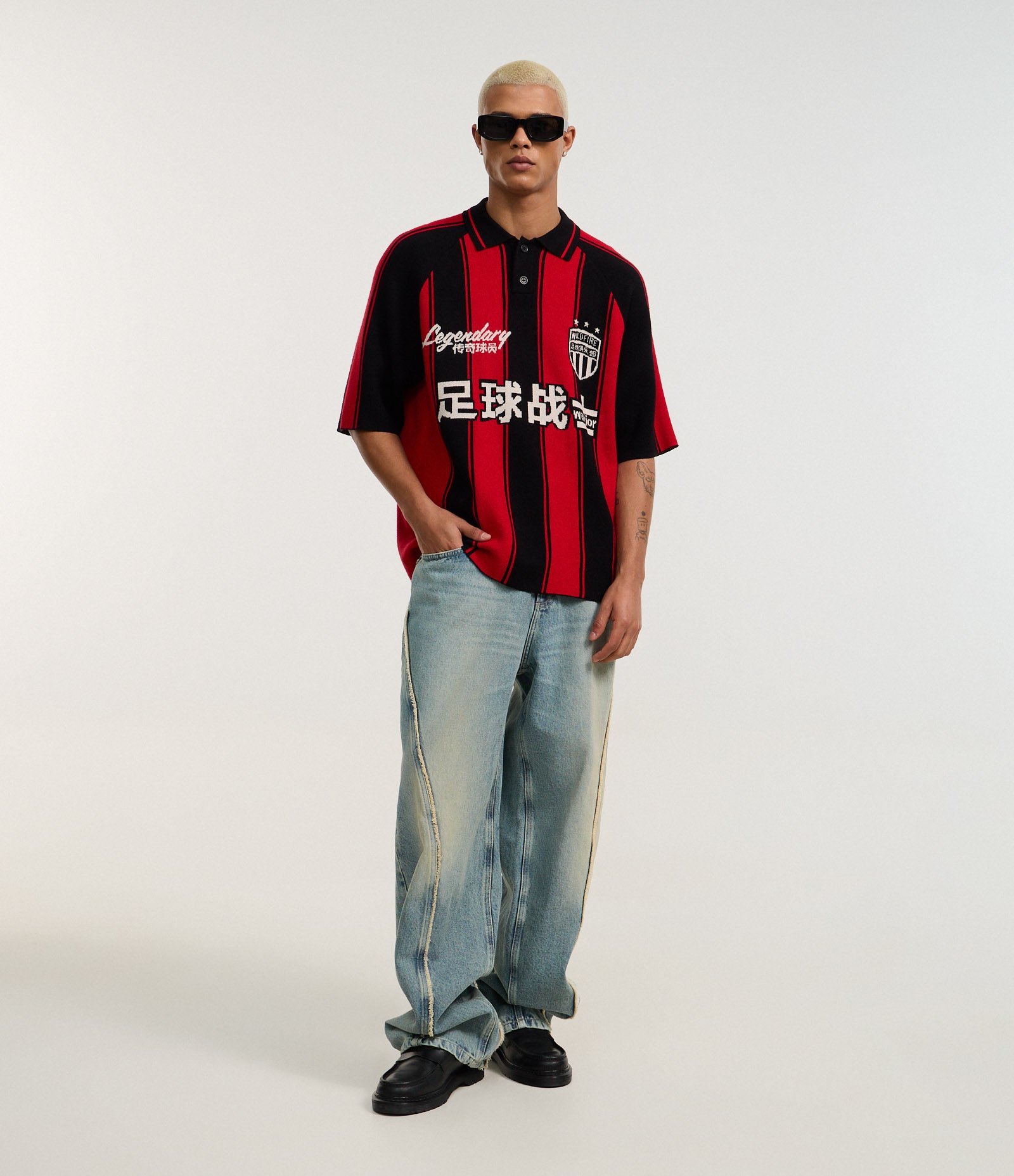 Camisa Polo Boxy Sportcore em Tricô com Estampa Listrada e Lettering Vermelho/Preto 2