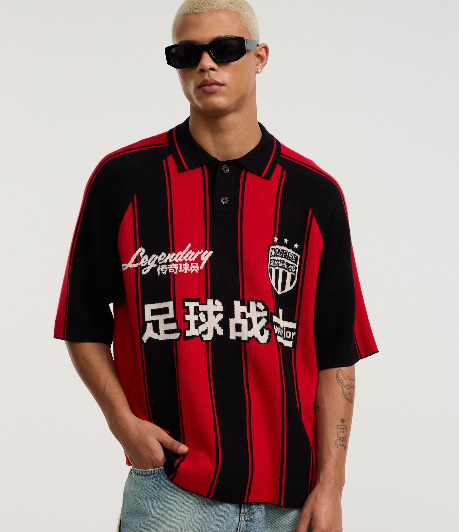 Camisa Polo Boxy Sportcore em Tricô com Estampa Listrada e Lettering Vermelho/Preto 7