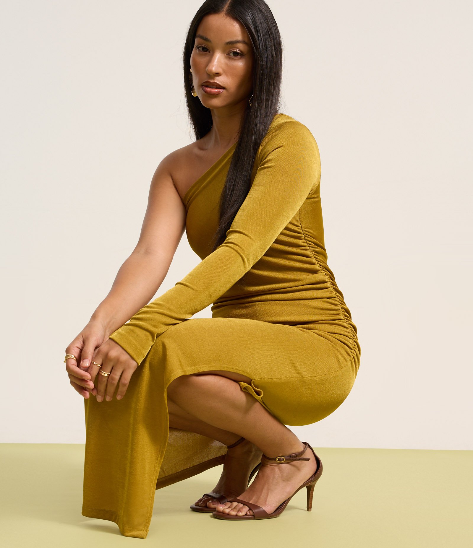 Vestido New Midi em Ribana com Decote Ombro Só Verde 5