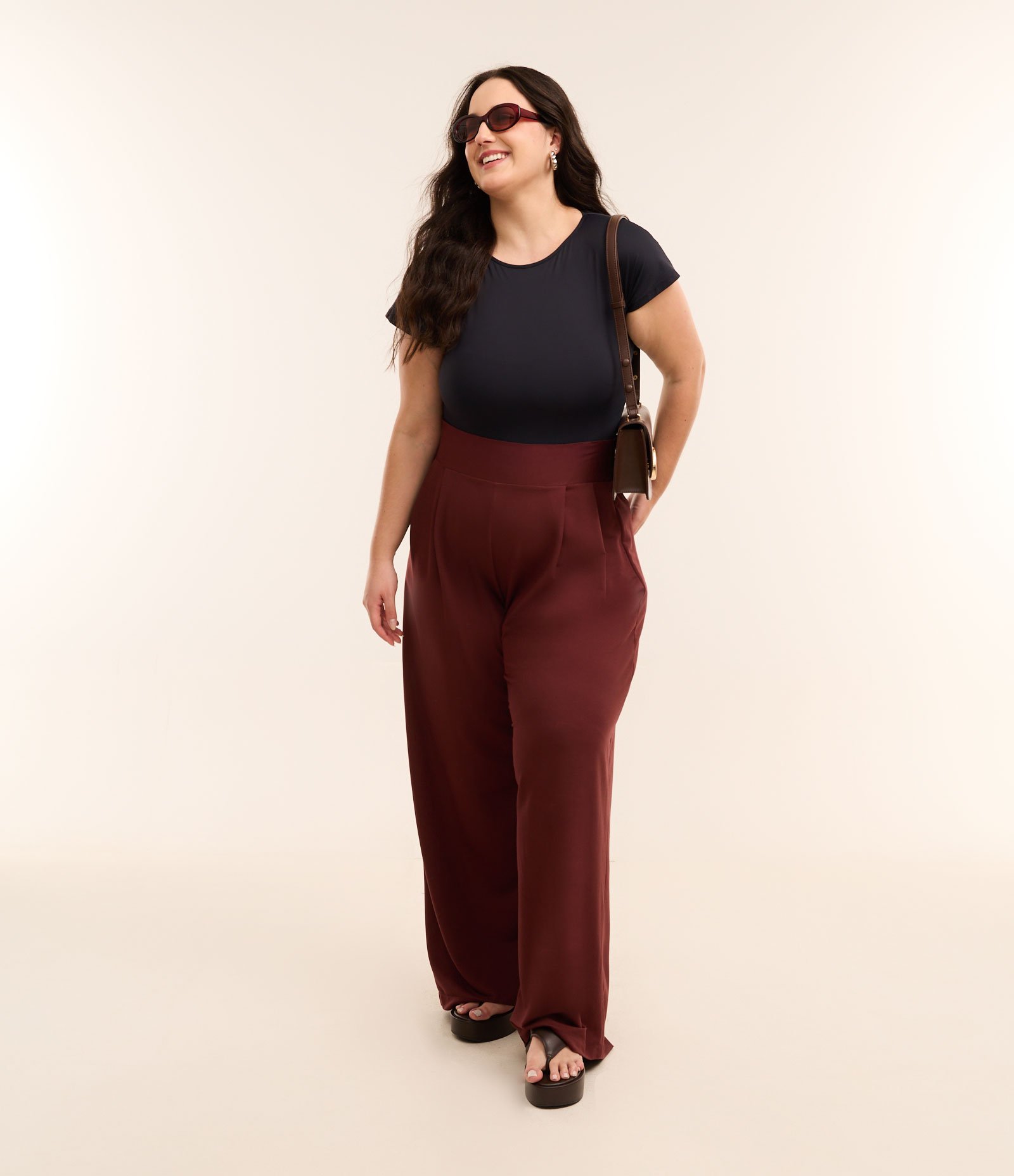 Calça Pantalona Crepe com Lastex nas Costas Curve & Plus Size 1