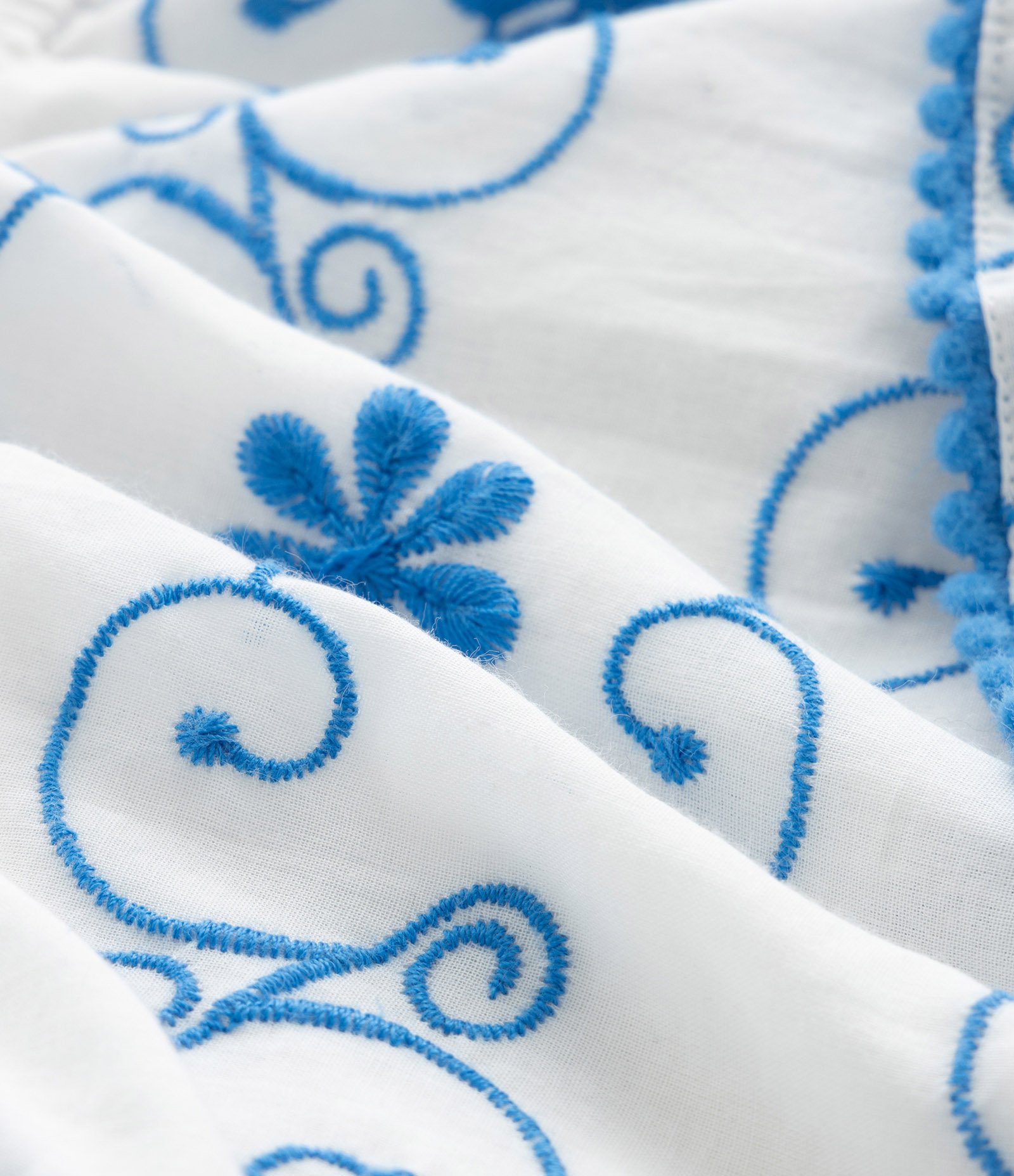 Blusa Cropped Infantil Ombro Só com Estampa Bordada - Tam 5 a 14 Anos Branco 3