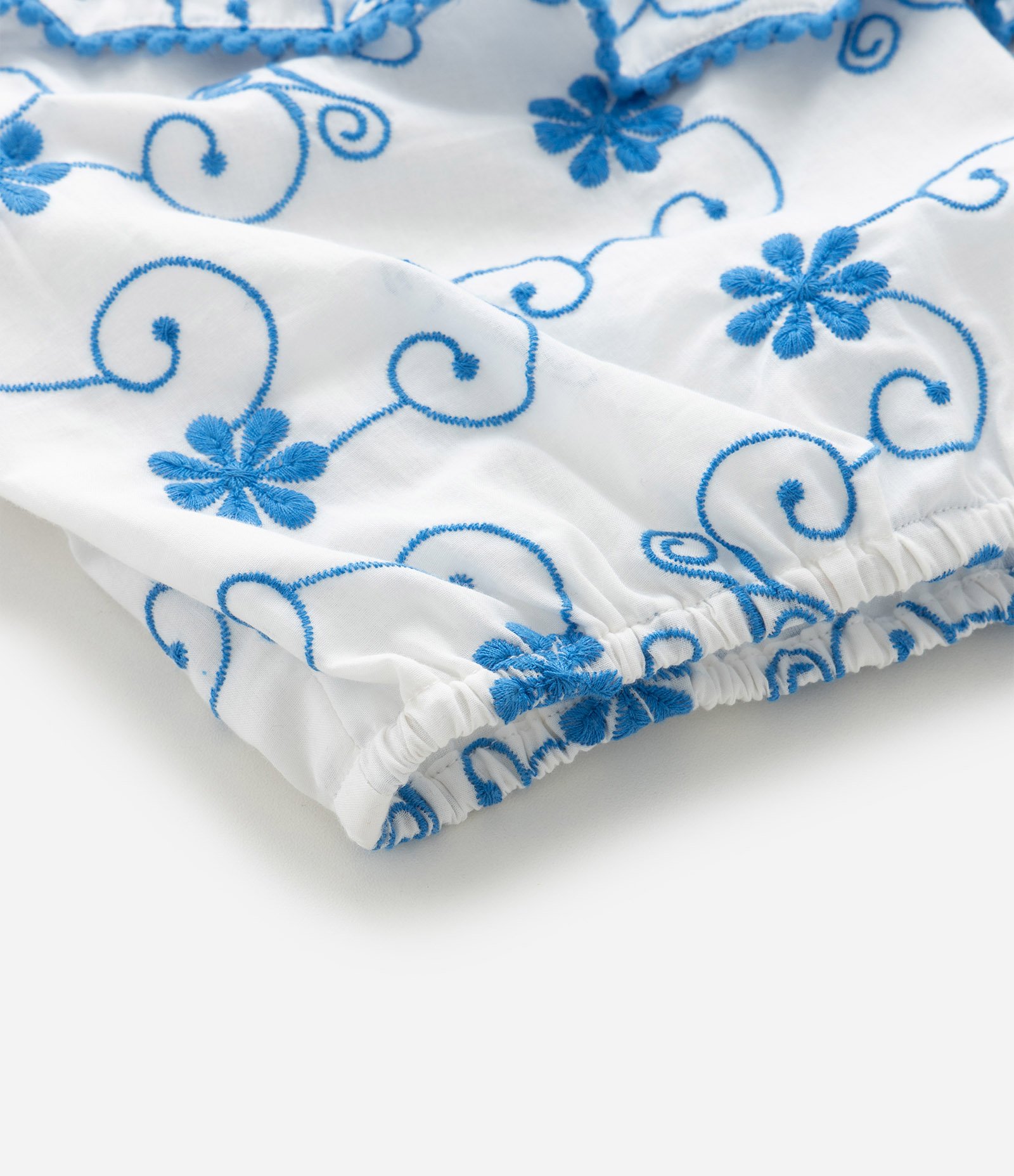 Blusa Cropped Infantil Ombro Só com Estampa Bordada - Tam 5 a 14 Anos Branco 4