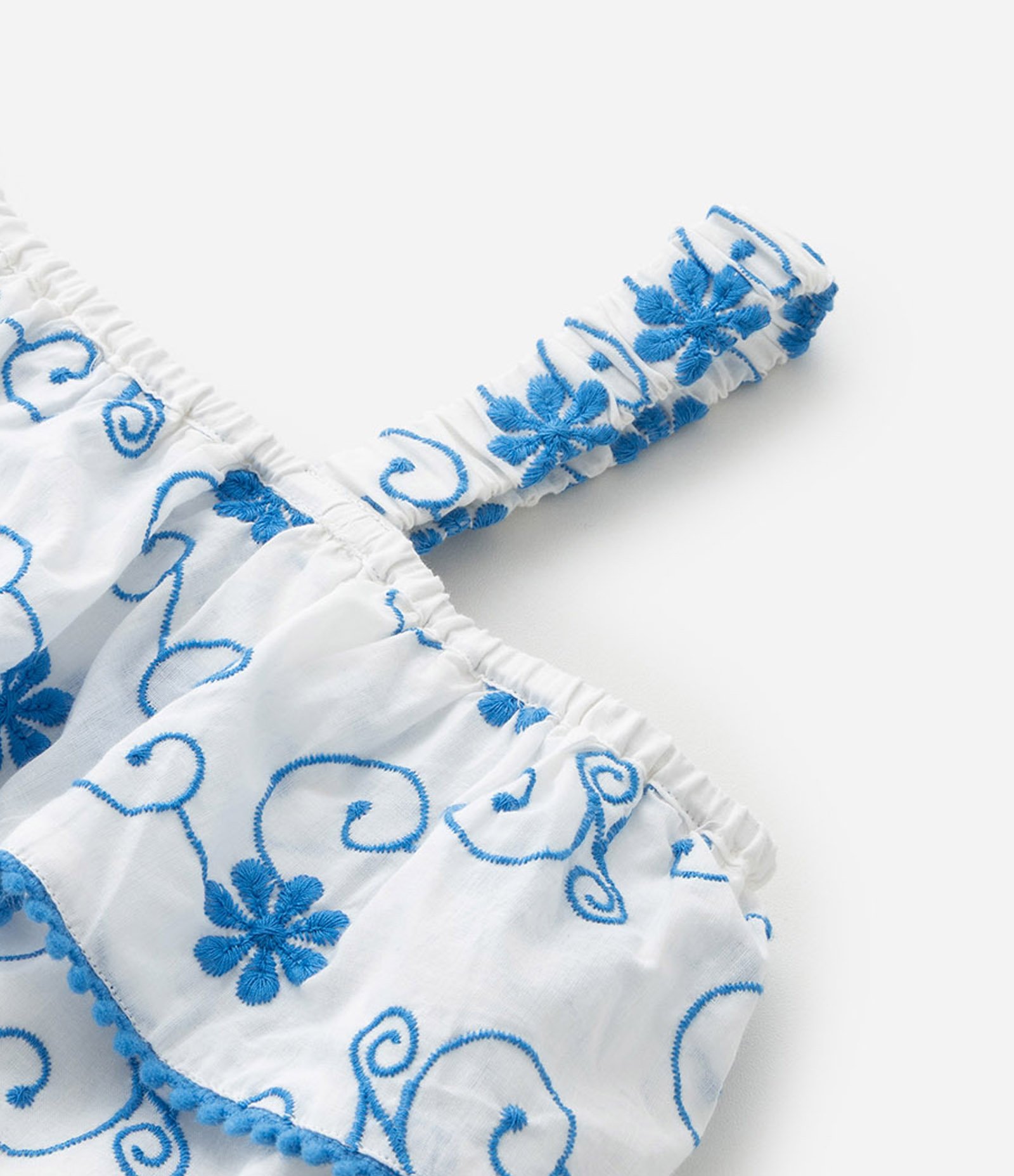 Blusa Cropped Infantil Ombro Só com Estampa Bordada - Tam 5 a 14 Anos Branco 5