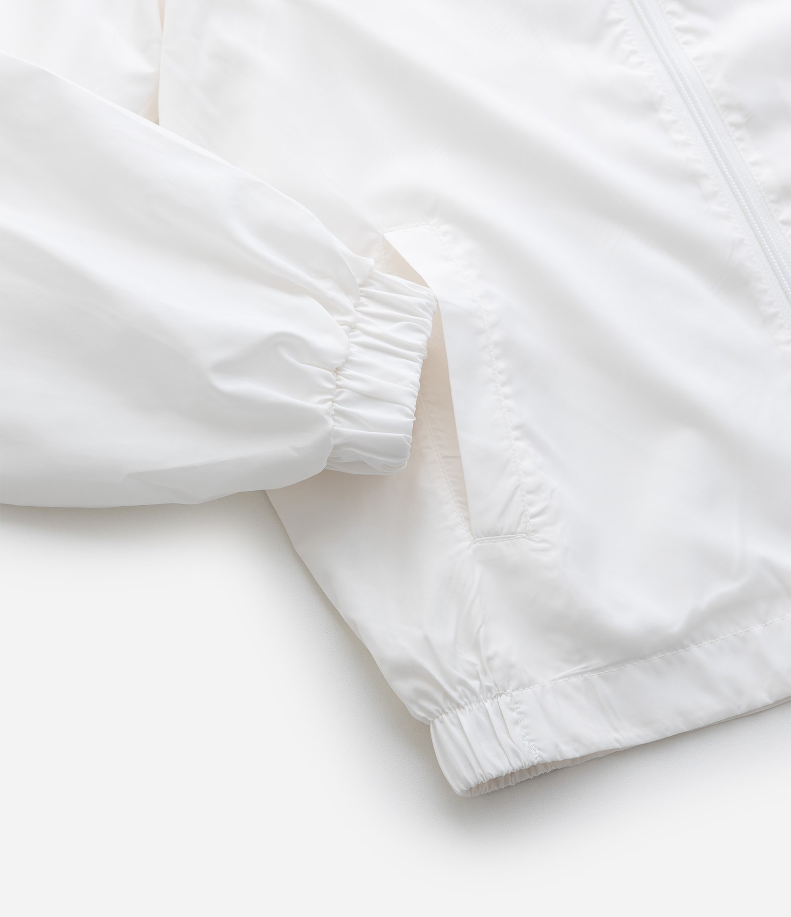 Jaqueta Infantil Quebra Vento com Estampa Hello Kitty - Tam 5 a 14 Anos Branco 4