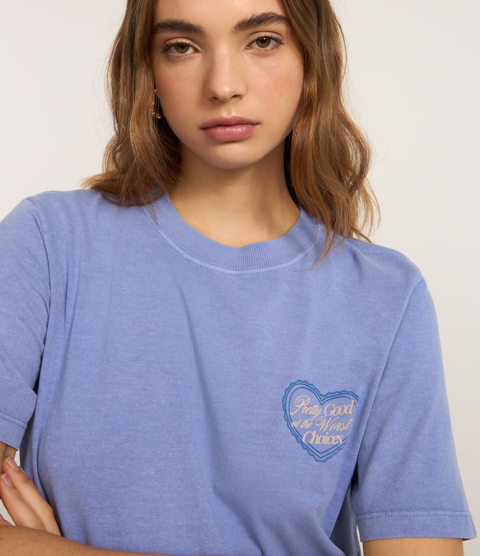 Camiseta Over em Algodão com Estampa de Coração Azul 5