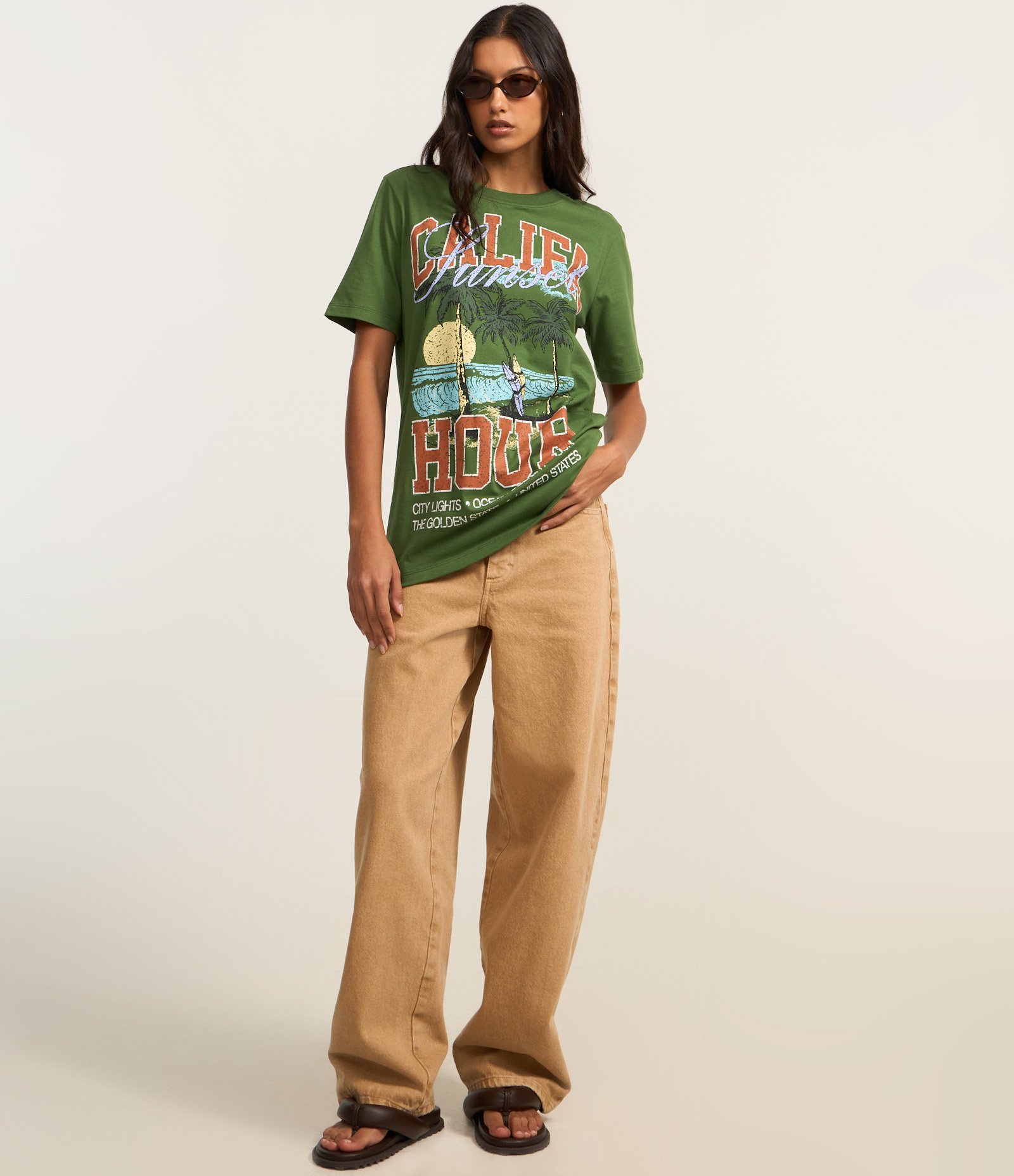 Camiseta Alongada em Algodão com Estampa Califa Verde 2