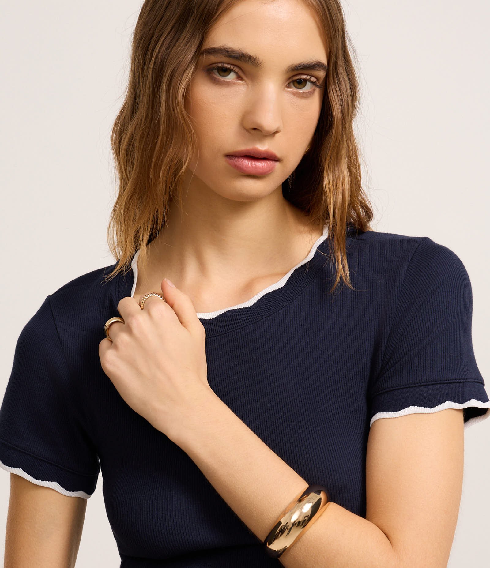 Blusa em Algodão com Gola e Manga Onduladas Azul Marinho 4