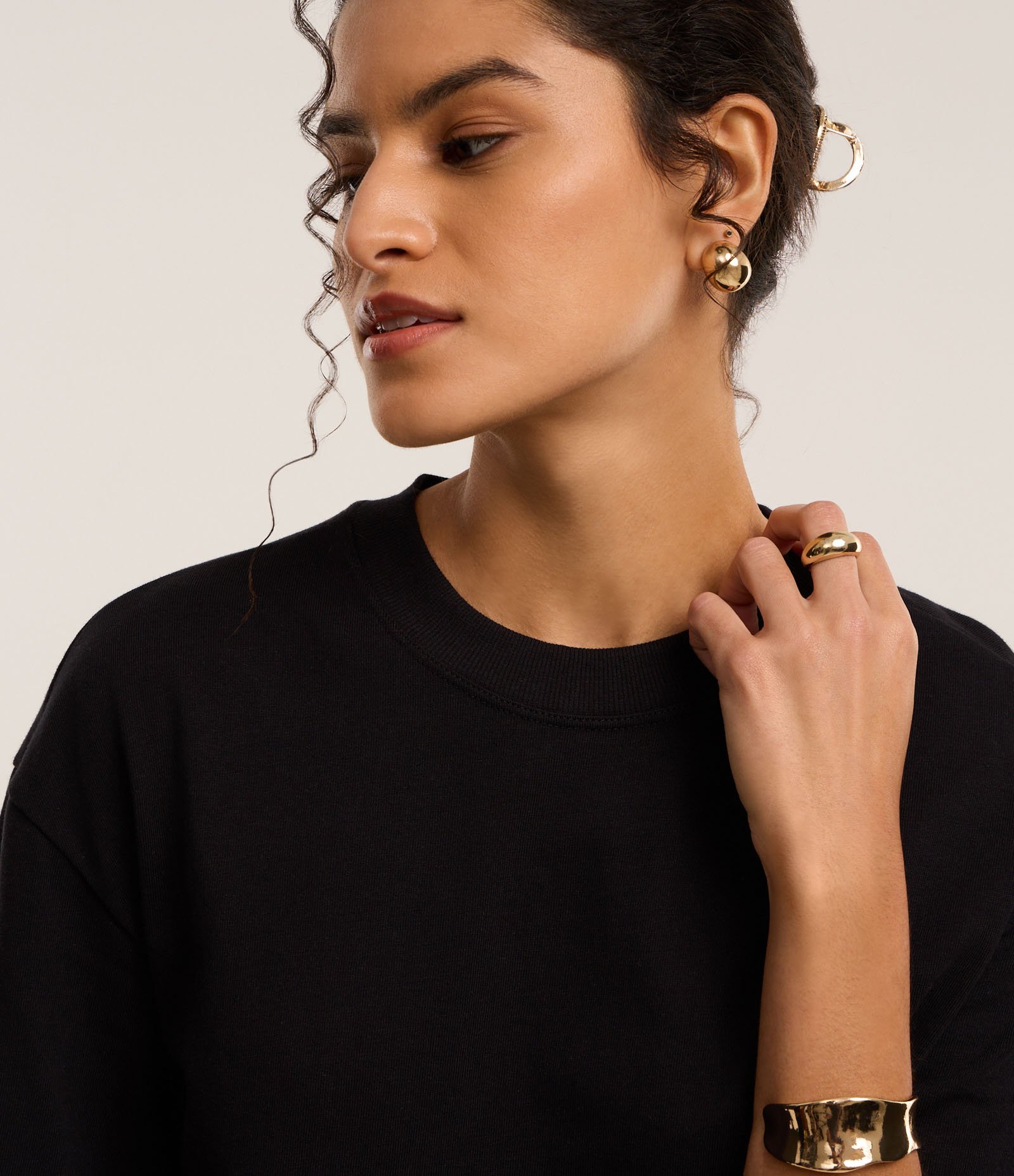 Camiseta Básica Relaxed em Malhão Preto 3