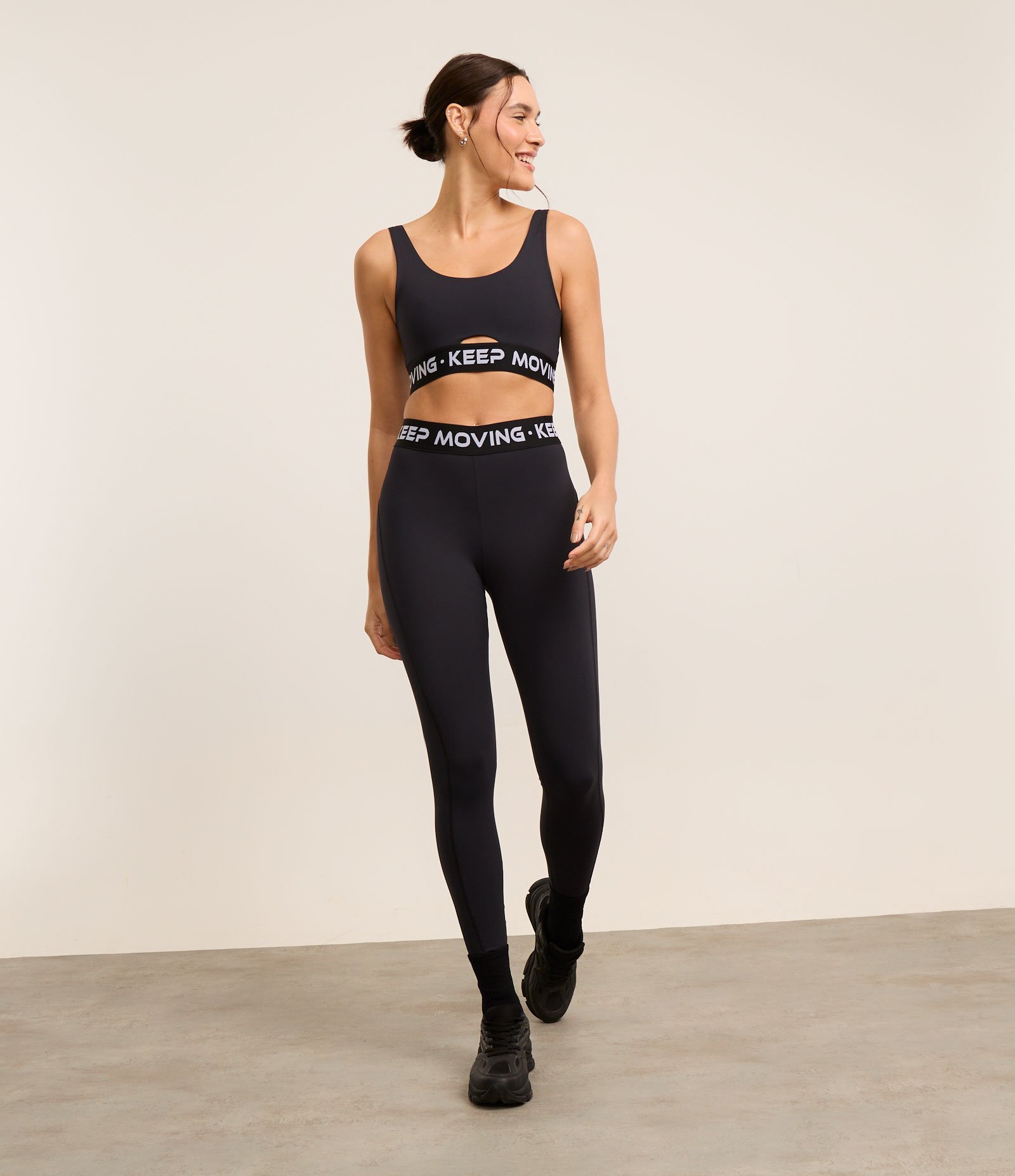 Top Esportivo em Microfibra com Bojo Removível e Elástico Keep Moving Preto 2