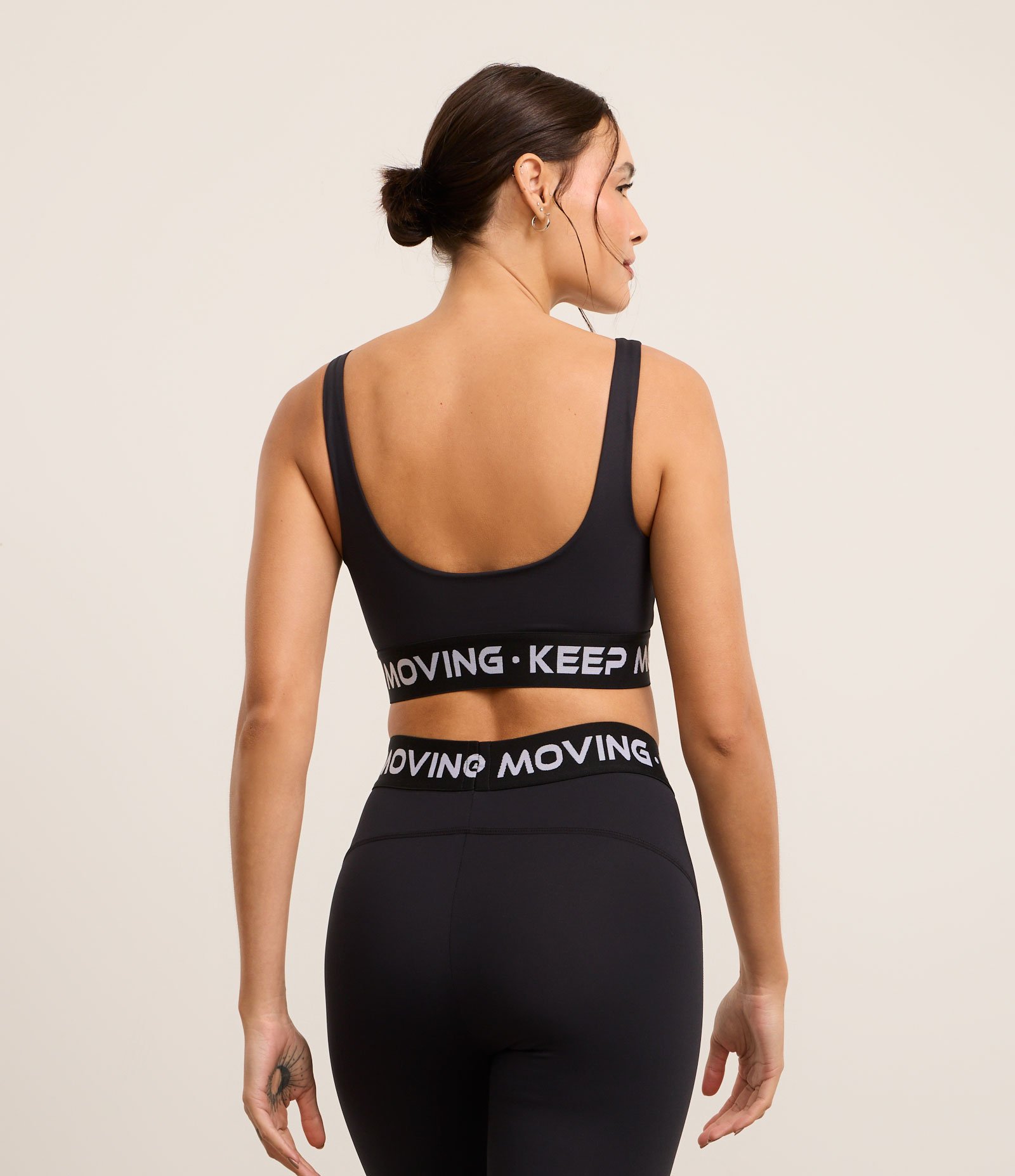 Top Esportivo em Microfibra com Bojo Removível e Elástico Keep Moving Preto 3